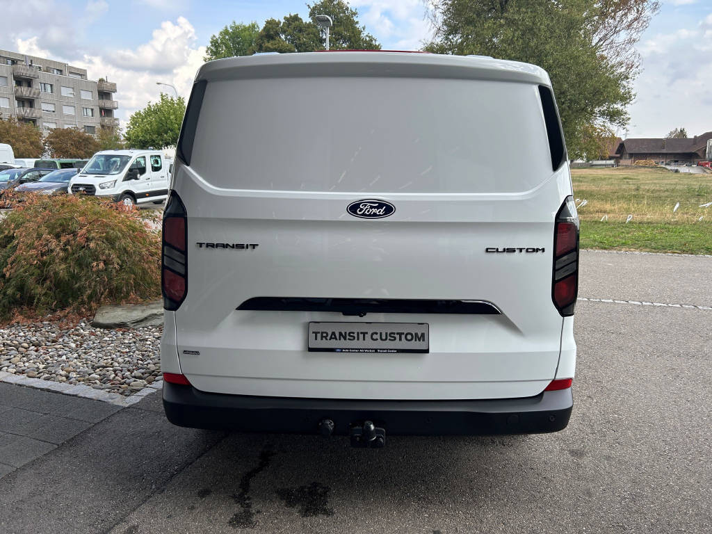 FORD Transit Custom Van 320 L1 2.5 Duratec 233 Trend PHEV-image-4