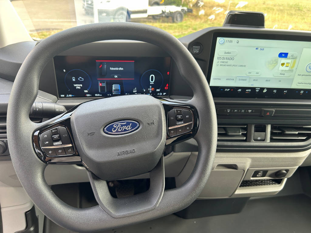 FORD Transit Custom Van 320 L1 2.5 Duratec 233 Trend PHEV-image-8