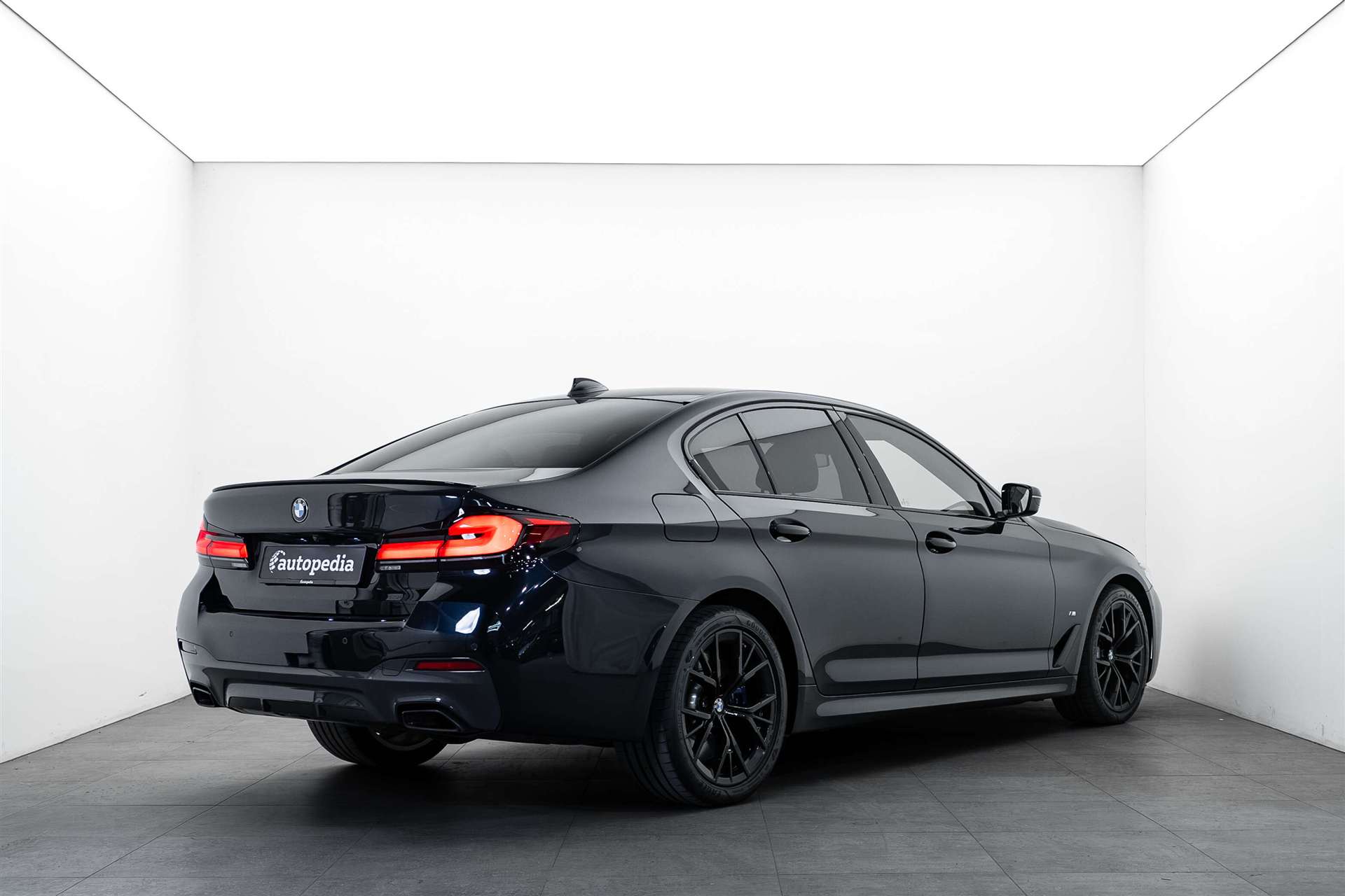 BMW BMW 540d xDrive 48V M Sport Pro Steptronic-image-2