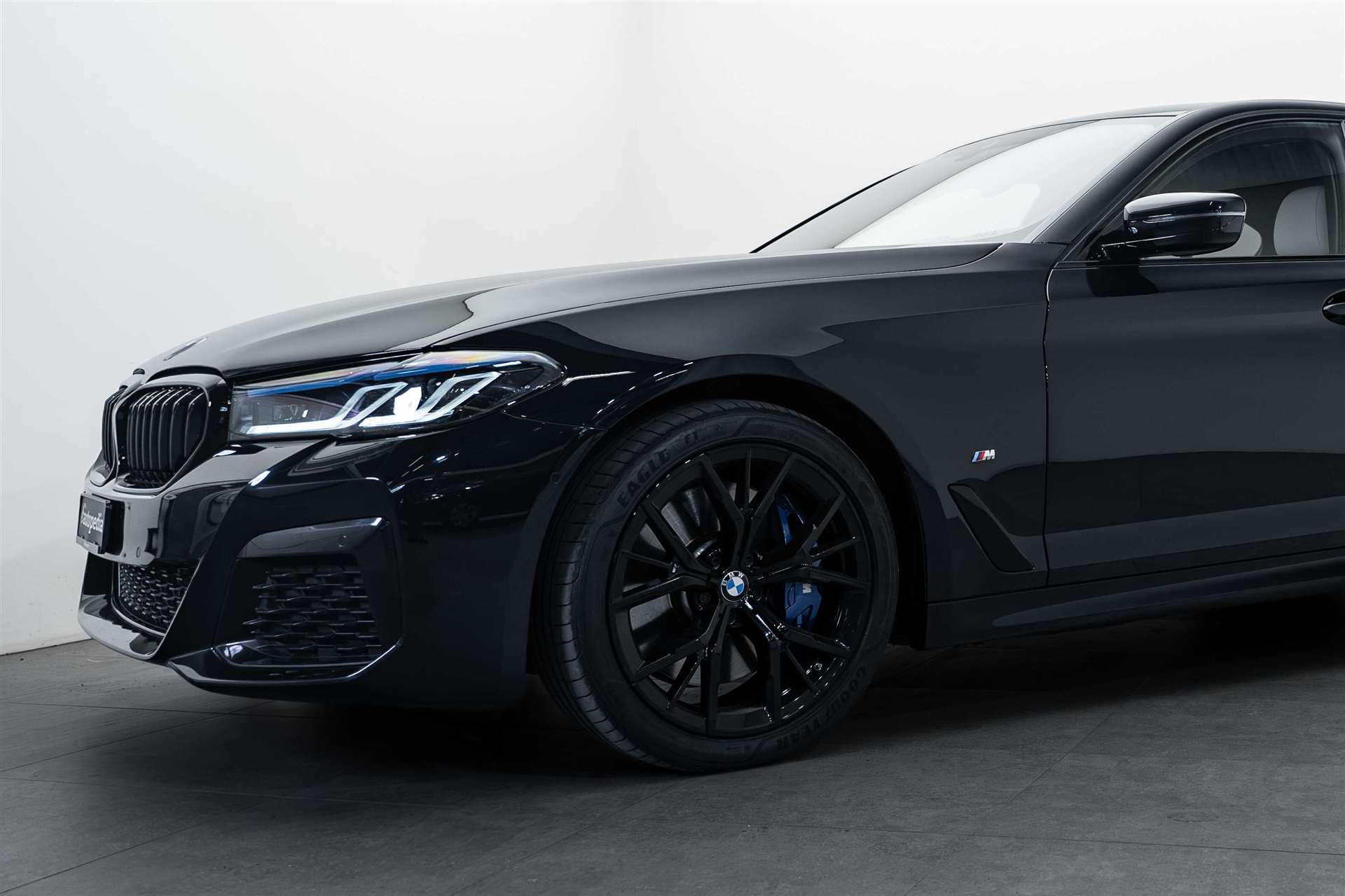 BMW BMW 540d xDrive 48V M Sport Pro Steptronic-image-1