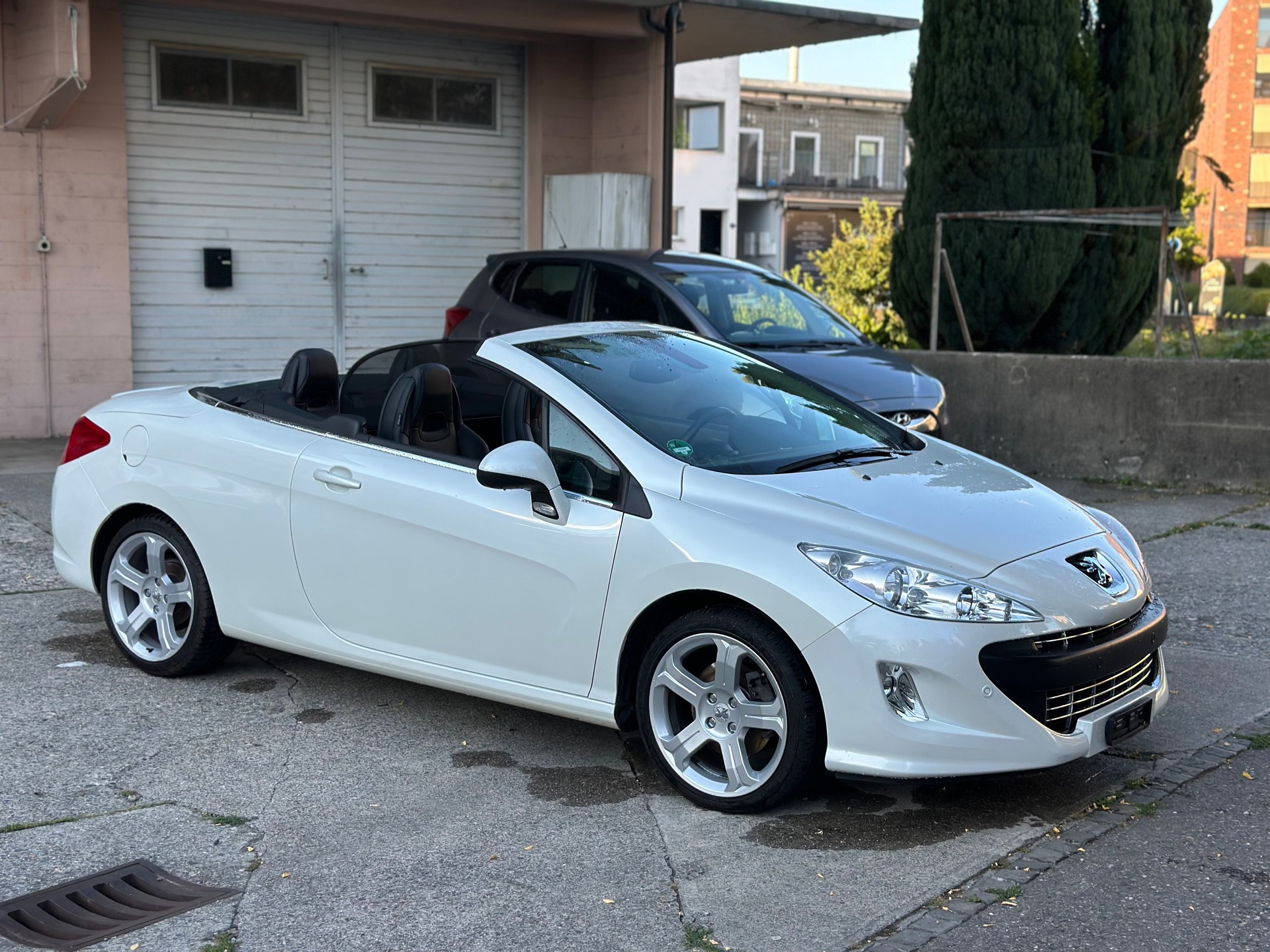 PEUGEOT 308 CC 1.6 16V Turbo Sport Pack-image-8
