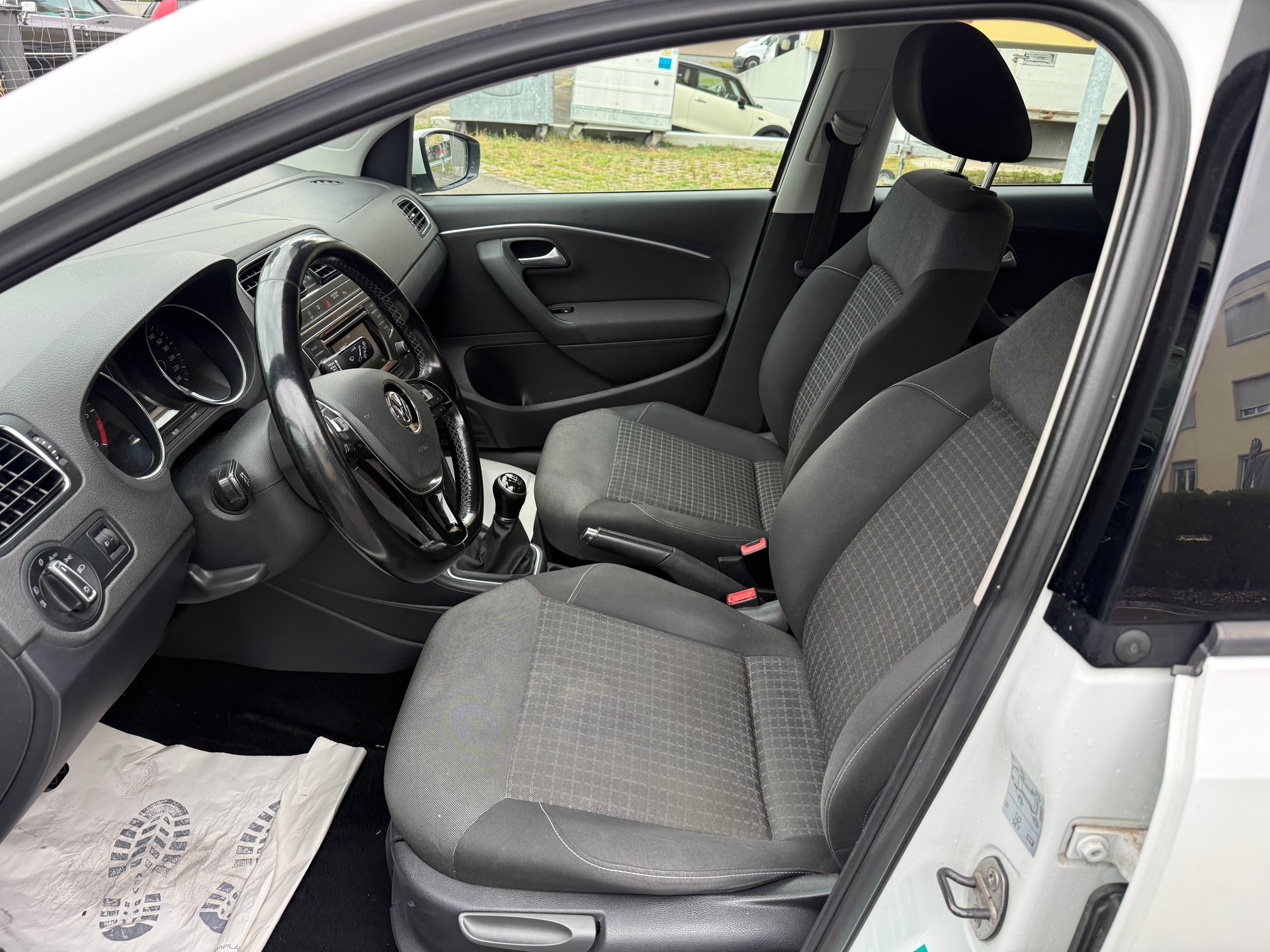 VW Polo 1.4 TDI BMT Highline-image-5