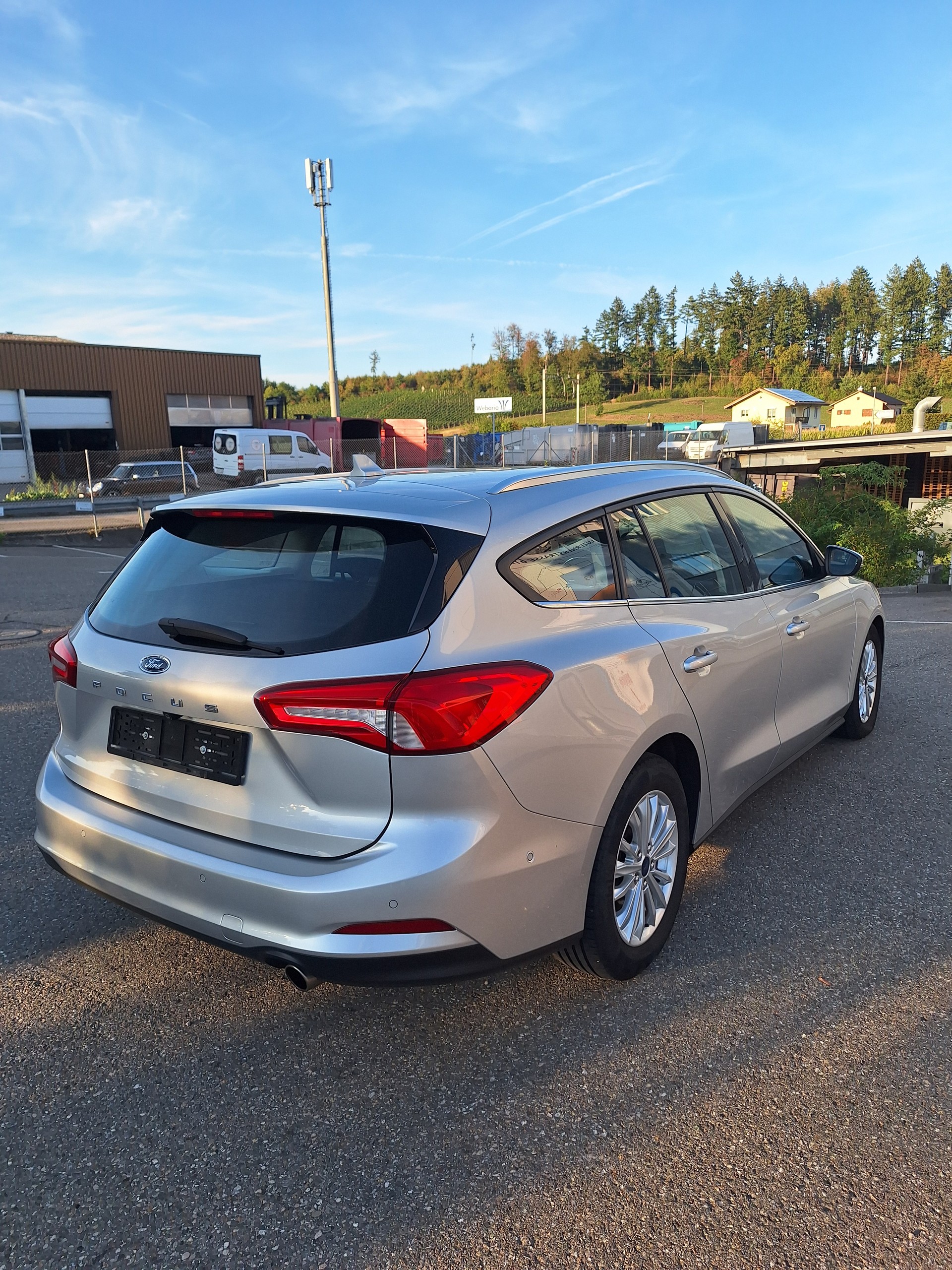 FORD Focus 2.0 TDCi Titanium Automatic-image-2