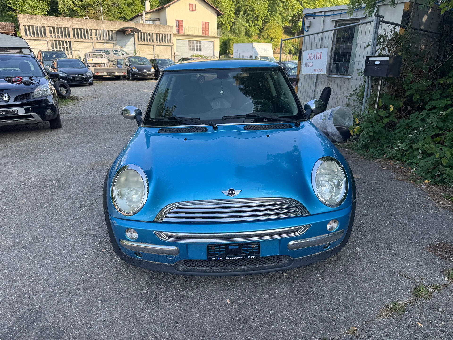 MINI One-image-2