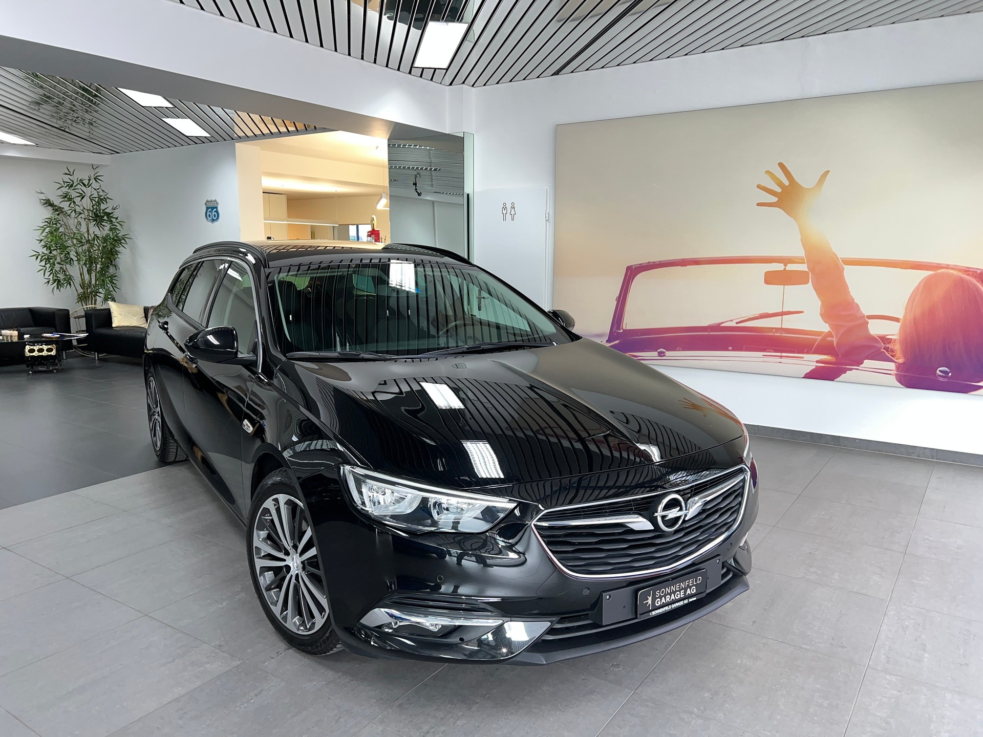 OPEL Insignia 2.0 CDTI Sports Tourer Edition Automatic-image-0