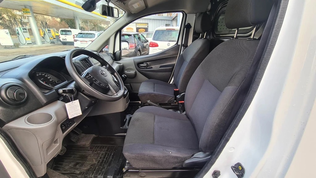 NISSAN NV200 1.5 dCi 90 Comfort Euro 6 ** Klimaanlage ** Nutslast 610 ** Werkstatt-Einrichtung ** RF-Kamera ** Frisch Ab MFK & Service-image-11