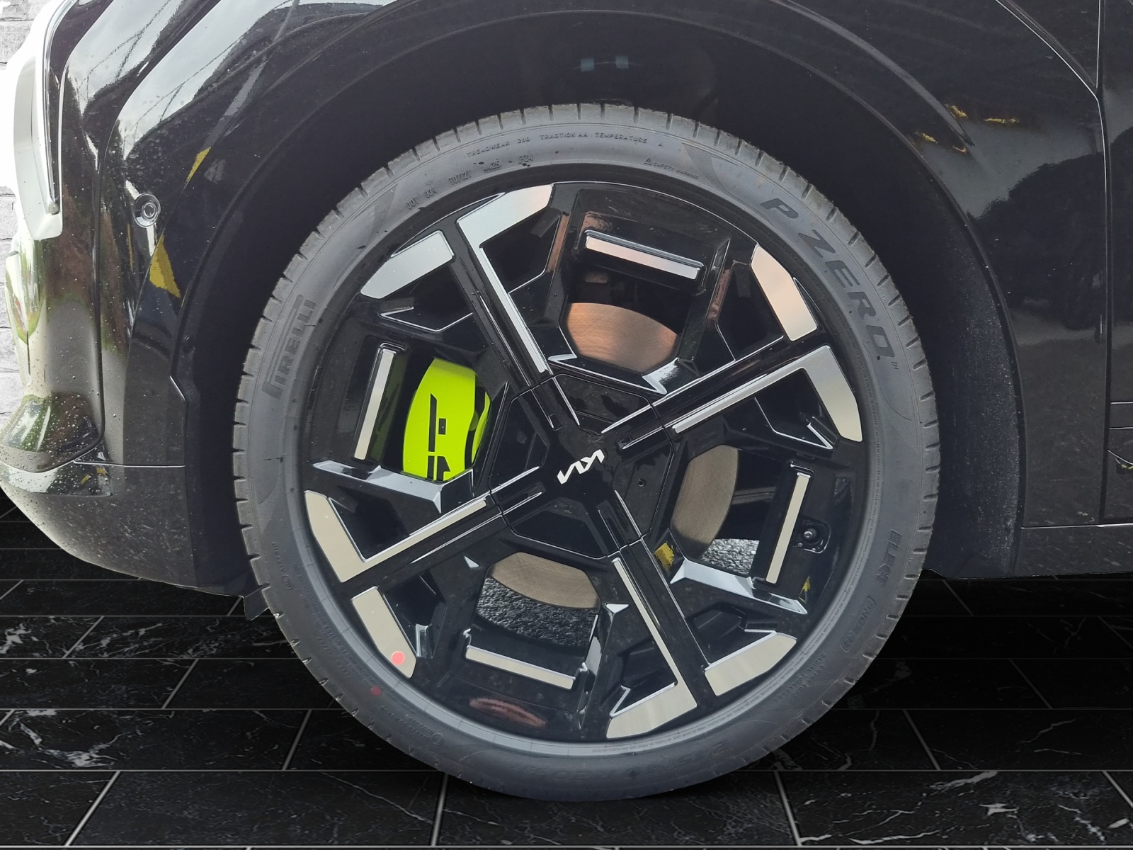 KIA EV3 81 kWh GT 4x4-image-10