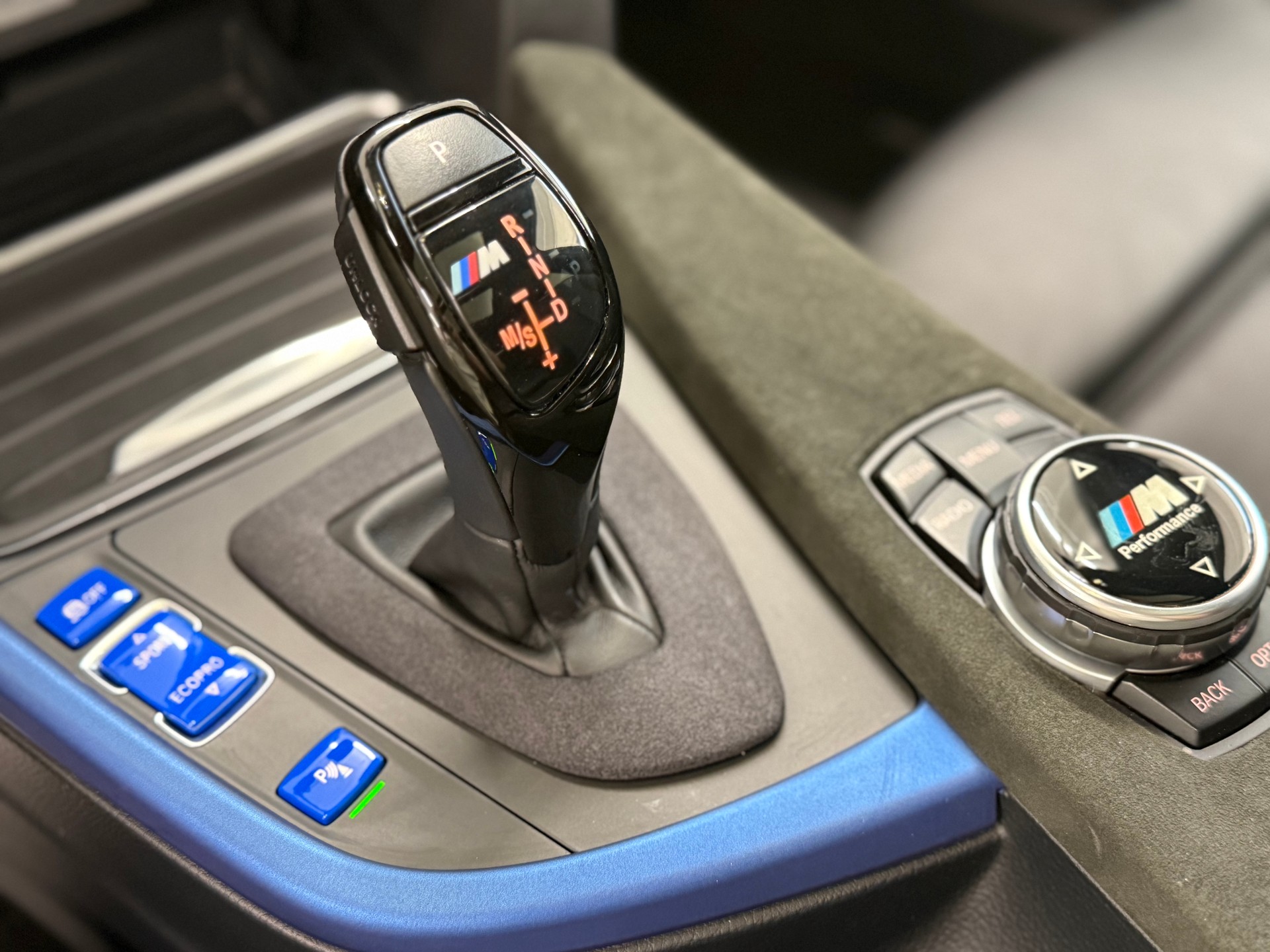 BMW 330d M-Paket Touring Steptronic xDrive-image-20
