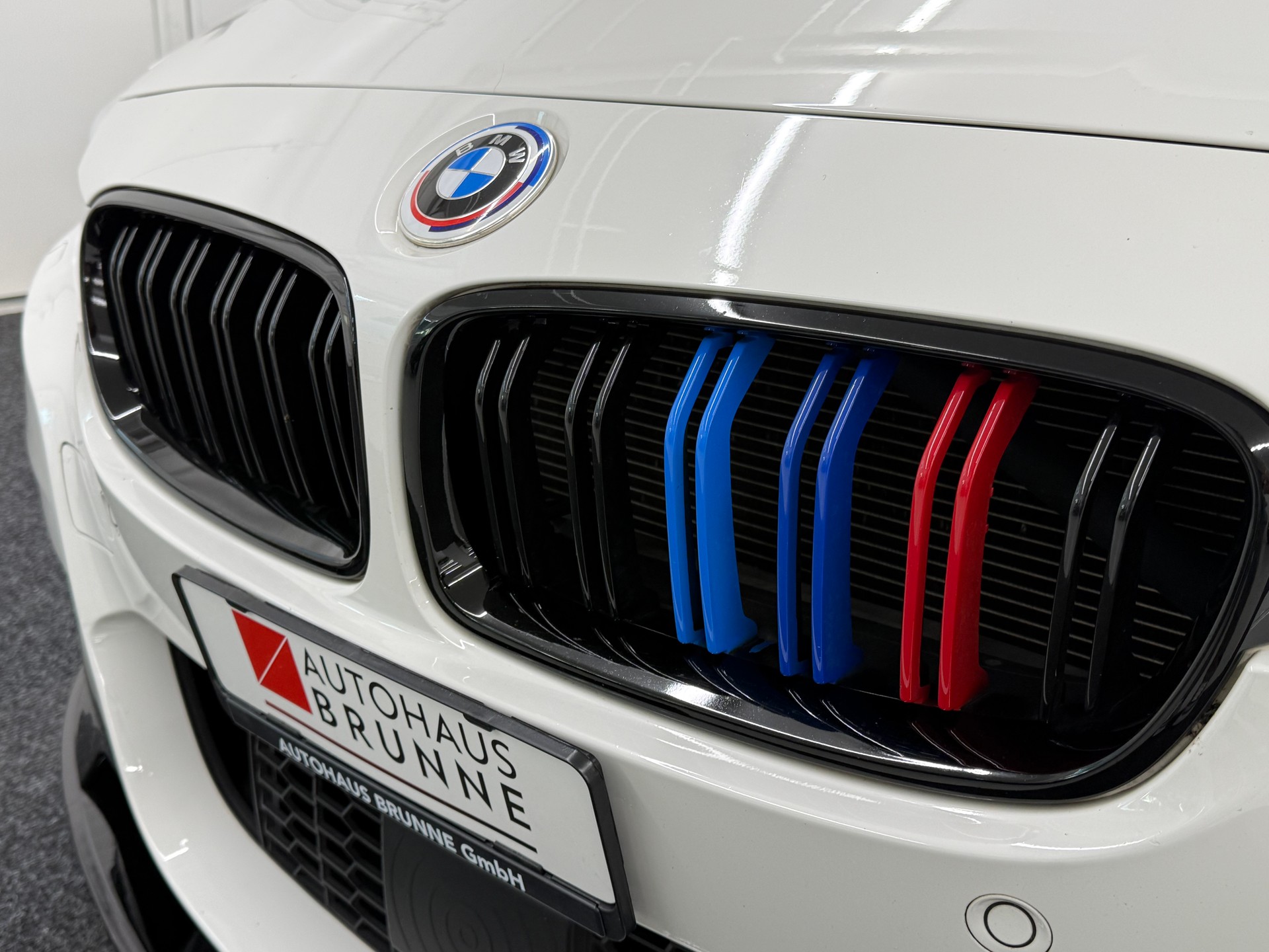 BMW 330d M-Paket Touring Steptronic xDrive-image-12