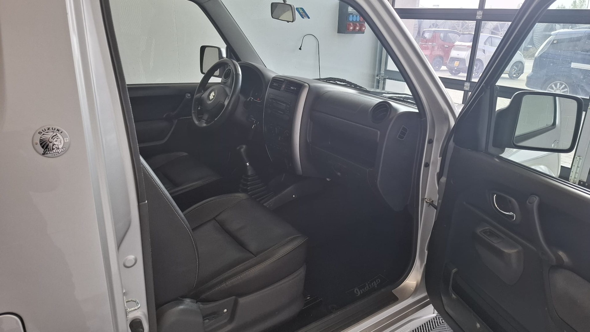 SUZUKI Jimny 1.3 16V GL Top Barry-image-8