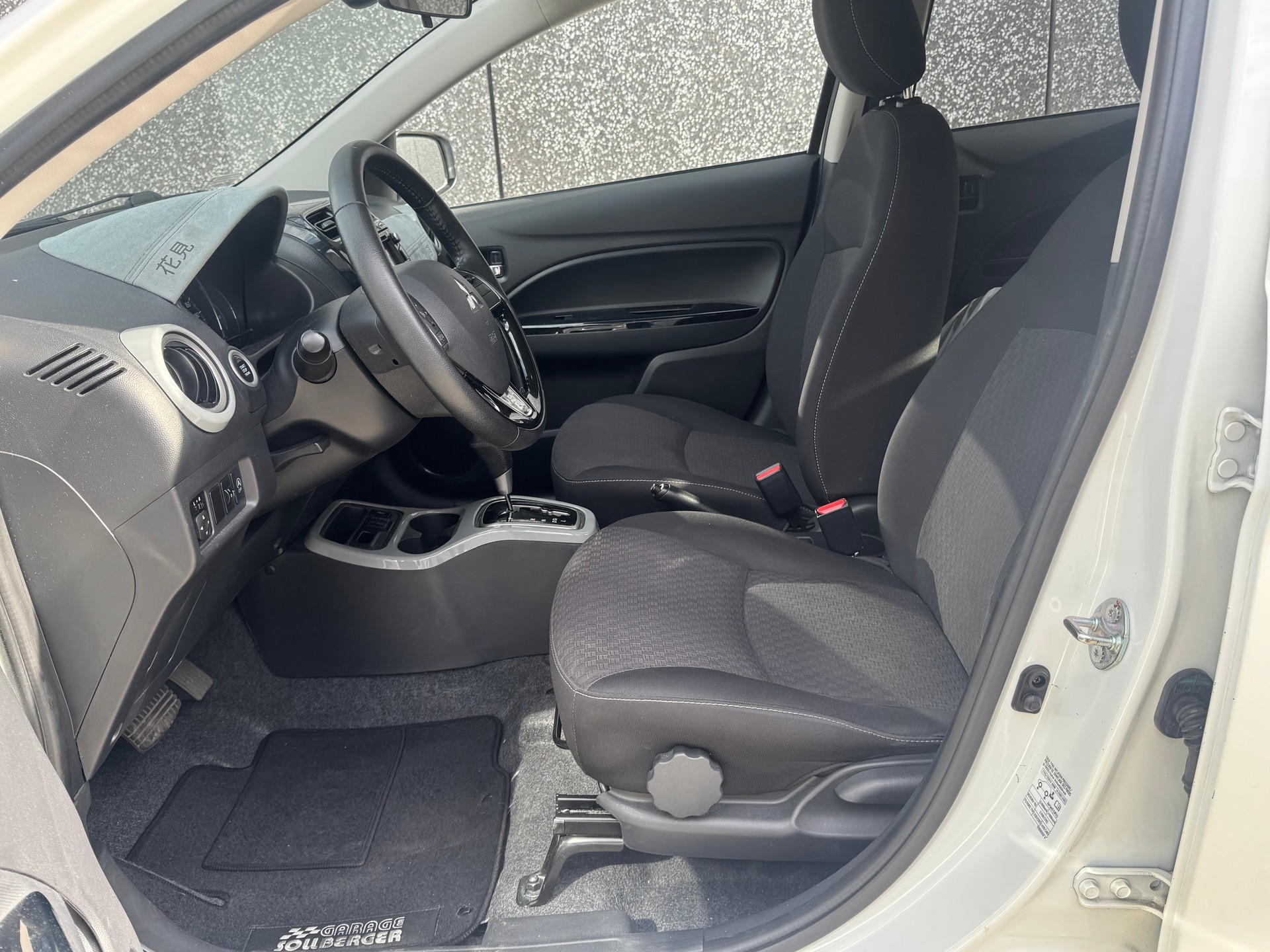 MITSUBISHI Space Star 1.2 Hanami CVT-image-6