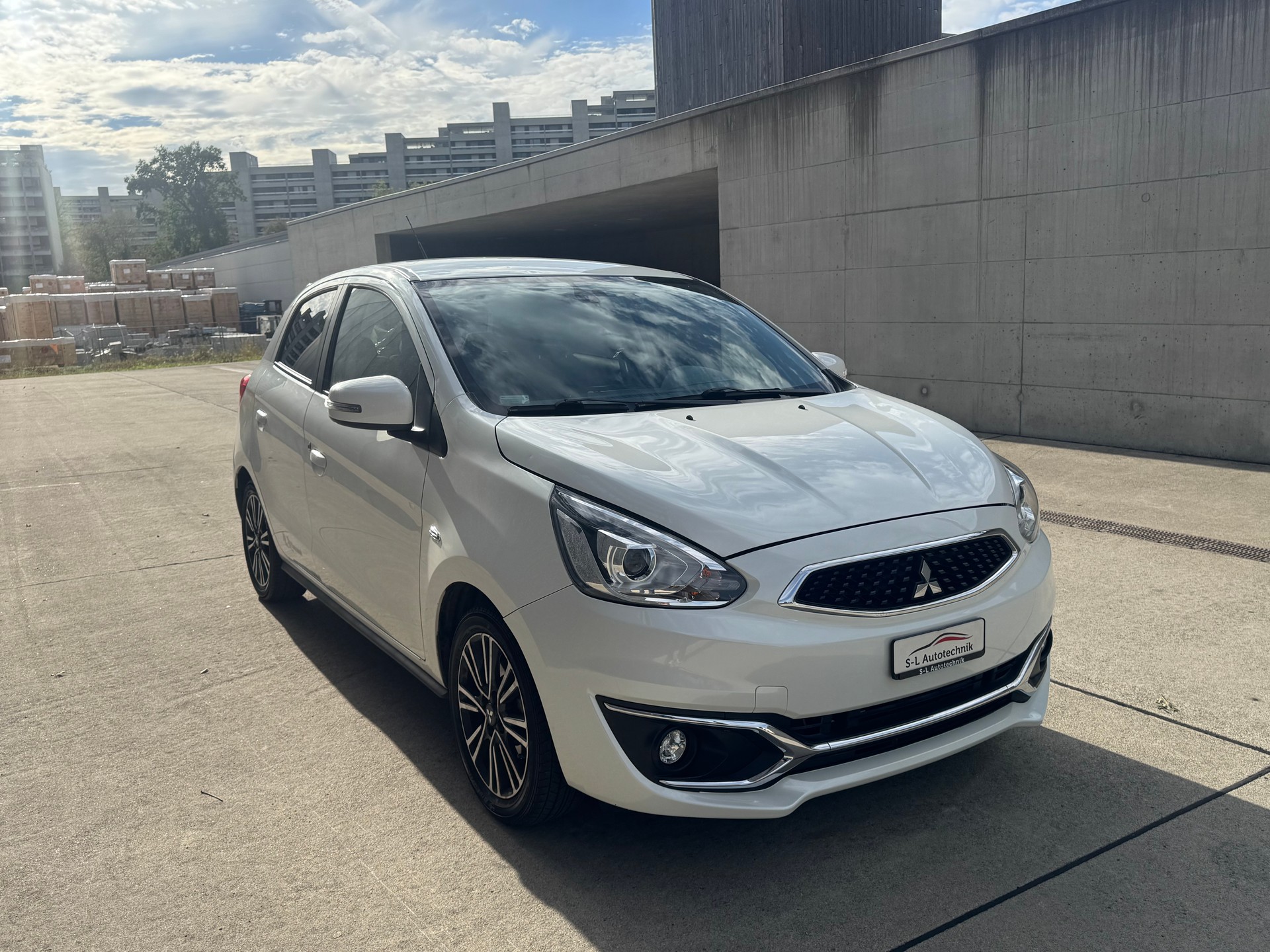 MITSUBISHI Space Star 1.2 Hanami CVT-image-2