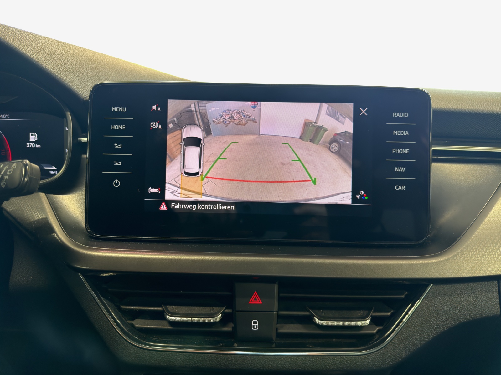 SKODA Kamiq 1.0 TSI Ambition DSG-image-14