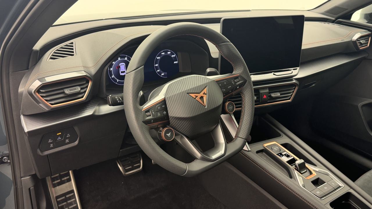 CUPRA LEON ST 1.5 e-HYBRID pHEV VZ DSG-image-6