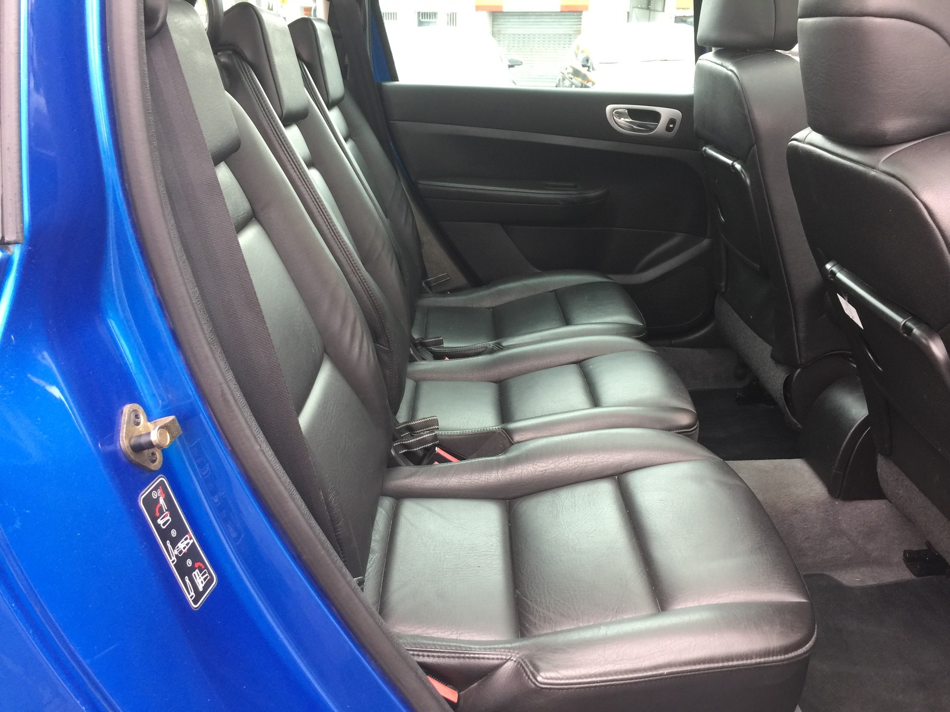 PEUGEOT 307 SW 2.0 16V Premium-image-8