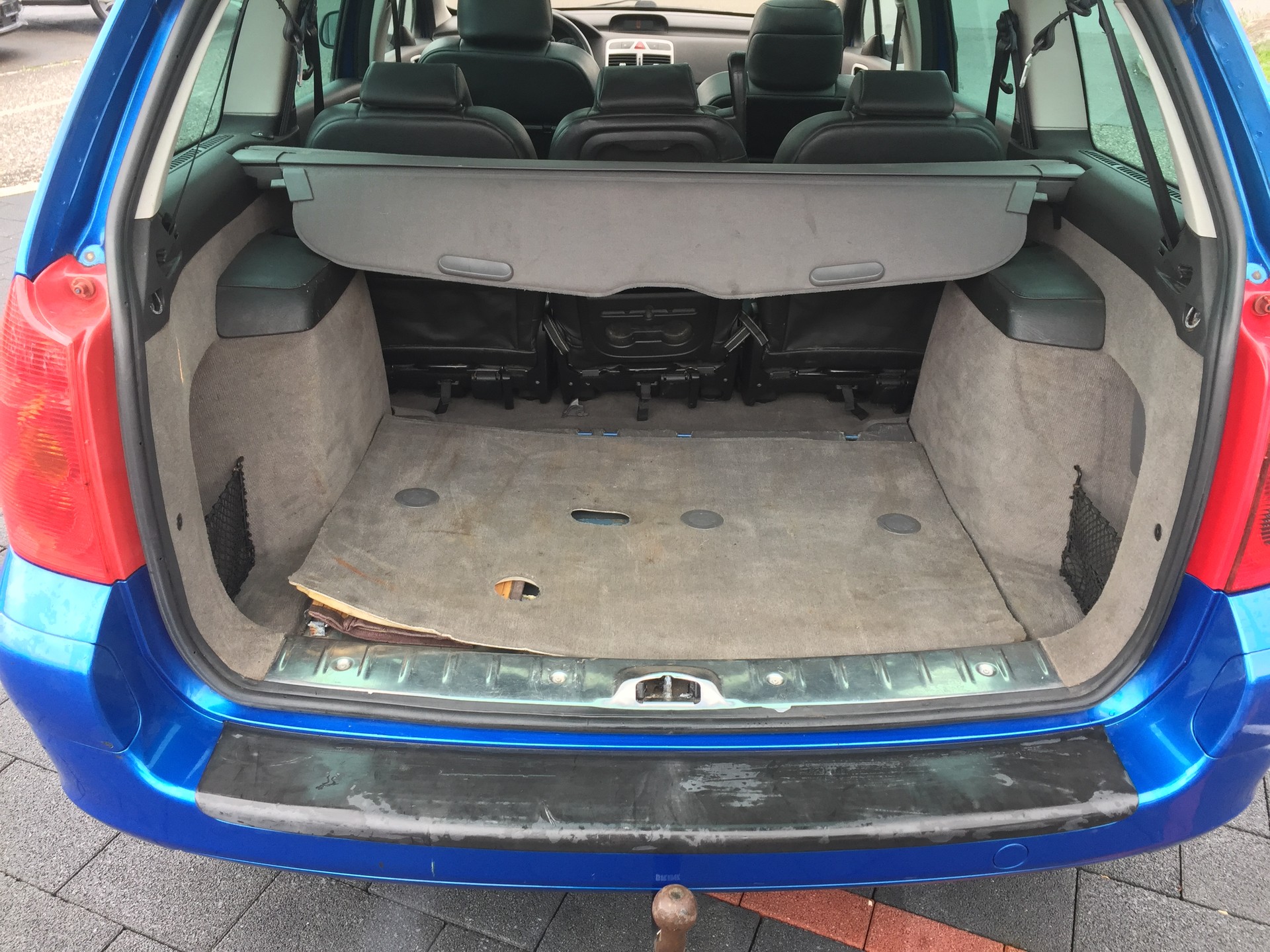 PEUGEOT 307 SW 2.0 16V Premium-image-6