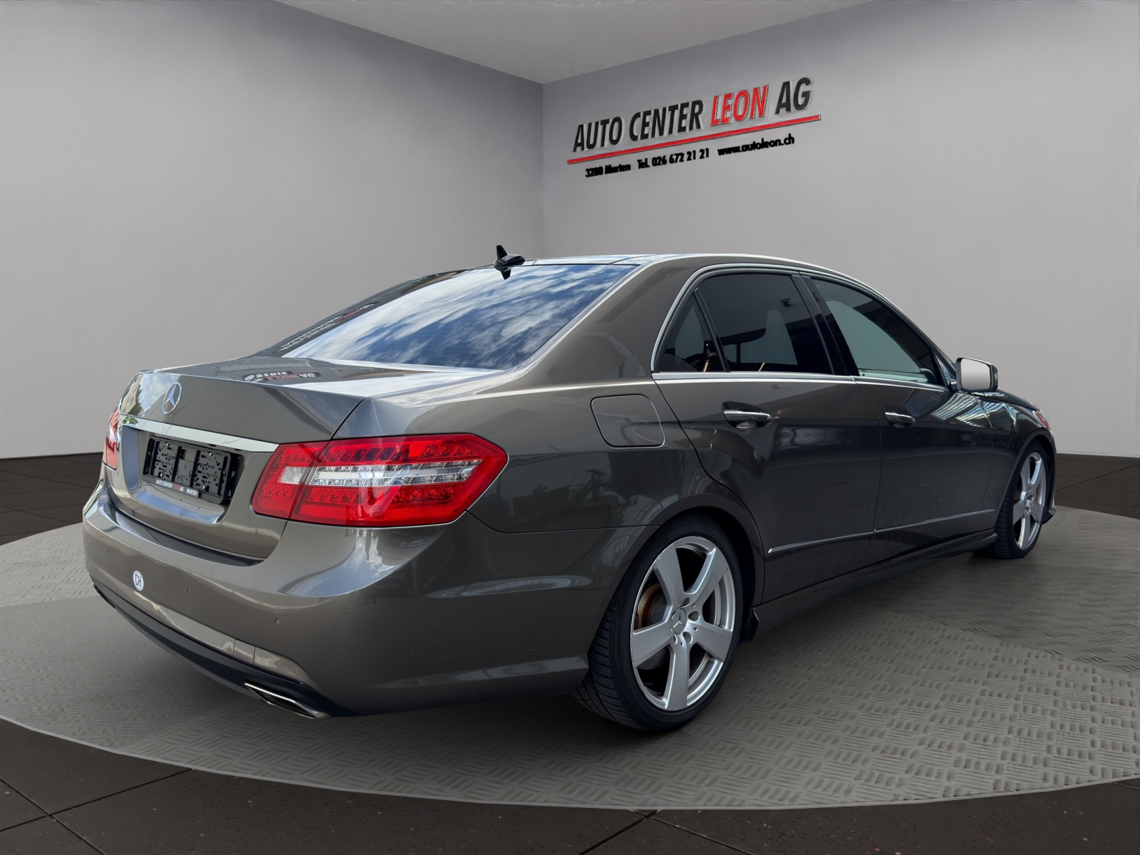 MERCEDES-BENZ E 500 CGI BlueEff. Avantgarde 4Matic 7G-Tronic-image-5