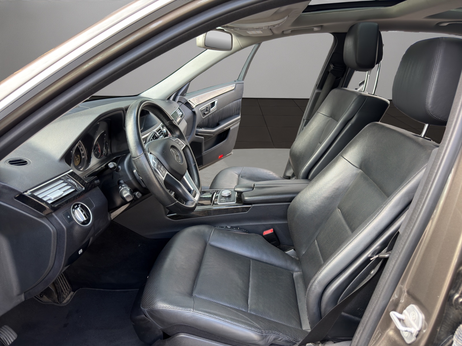 MERCEDES-BENZ E 500 CGI BlueEff. Avantgarde 4Matic 7G-Tronic-image-8
