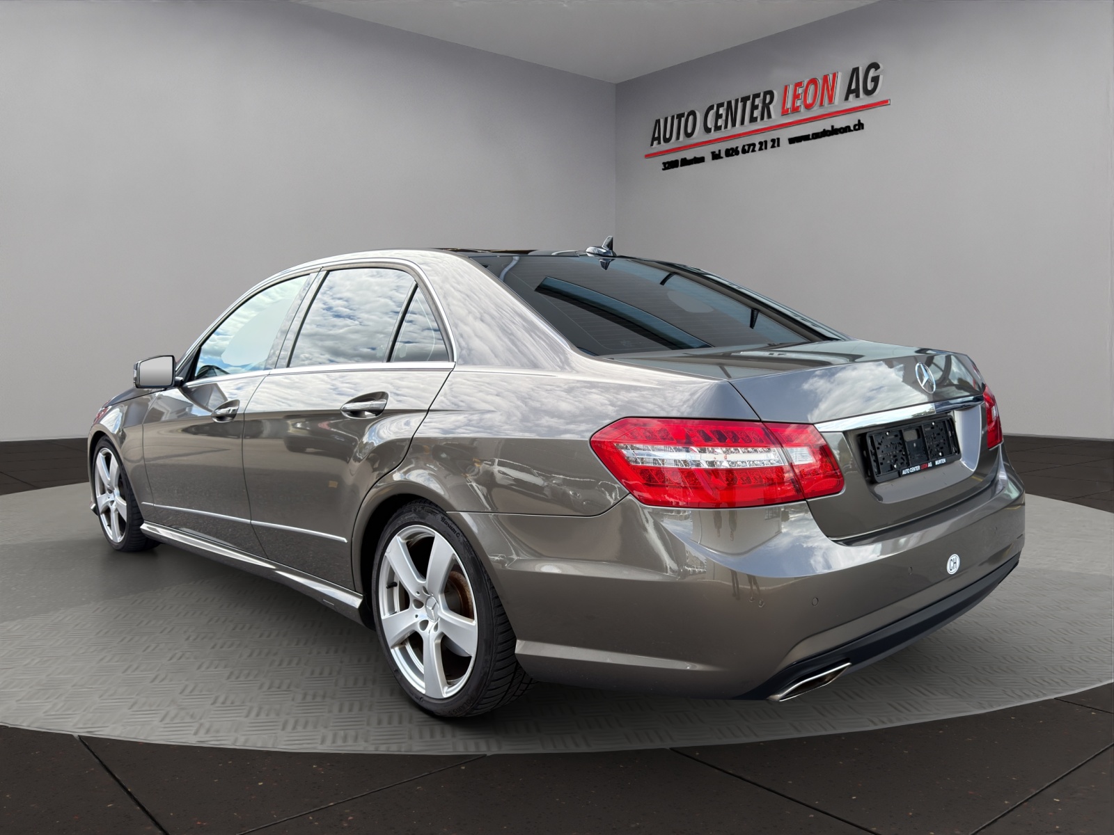 MERCEDES-BENZ E 500 CGI BlueEff. Avantgarde 4Matic 7G-Tronic-image-3
