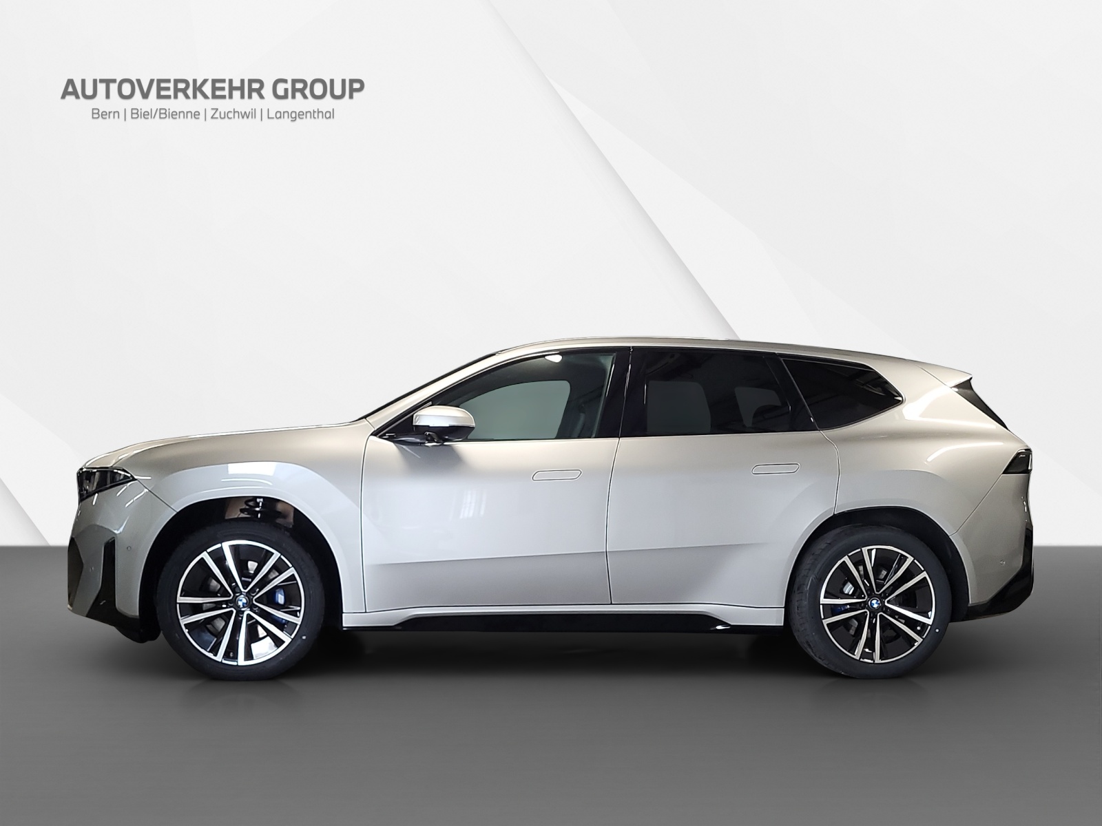 BMW iX3 40 M Sport-image-3