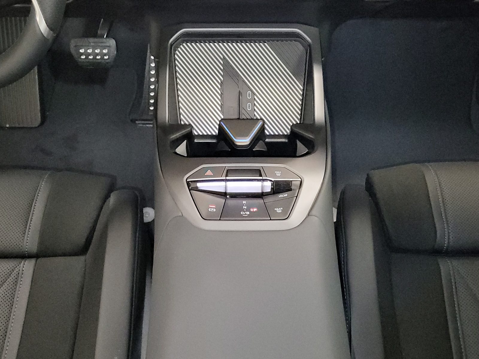 BMW iX3 40 M Sport-image-18