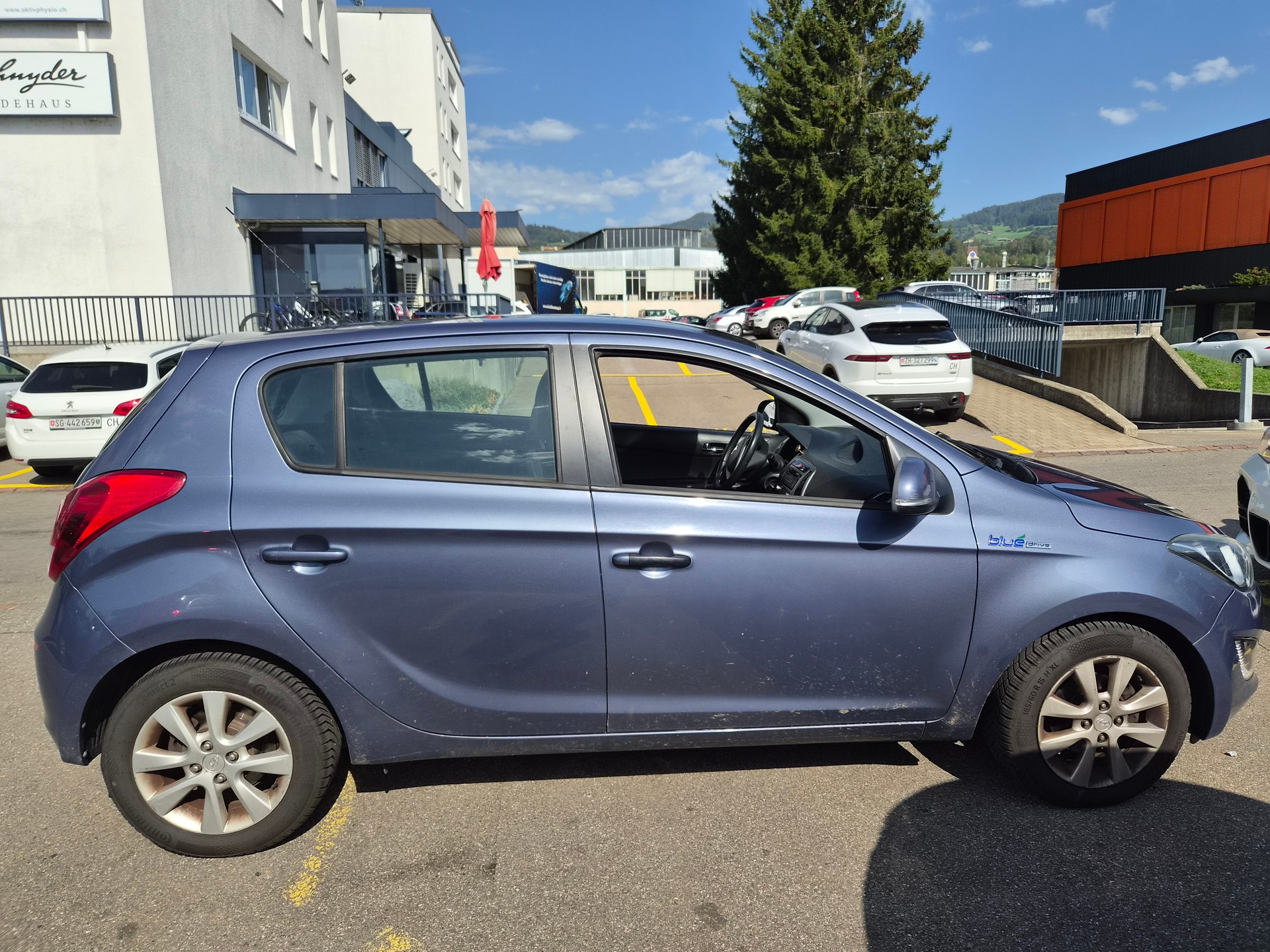 HYUNDAI i20 1.4 CRDi Style-image-2