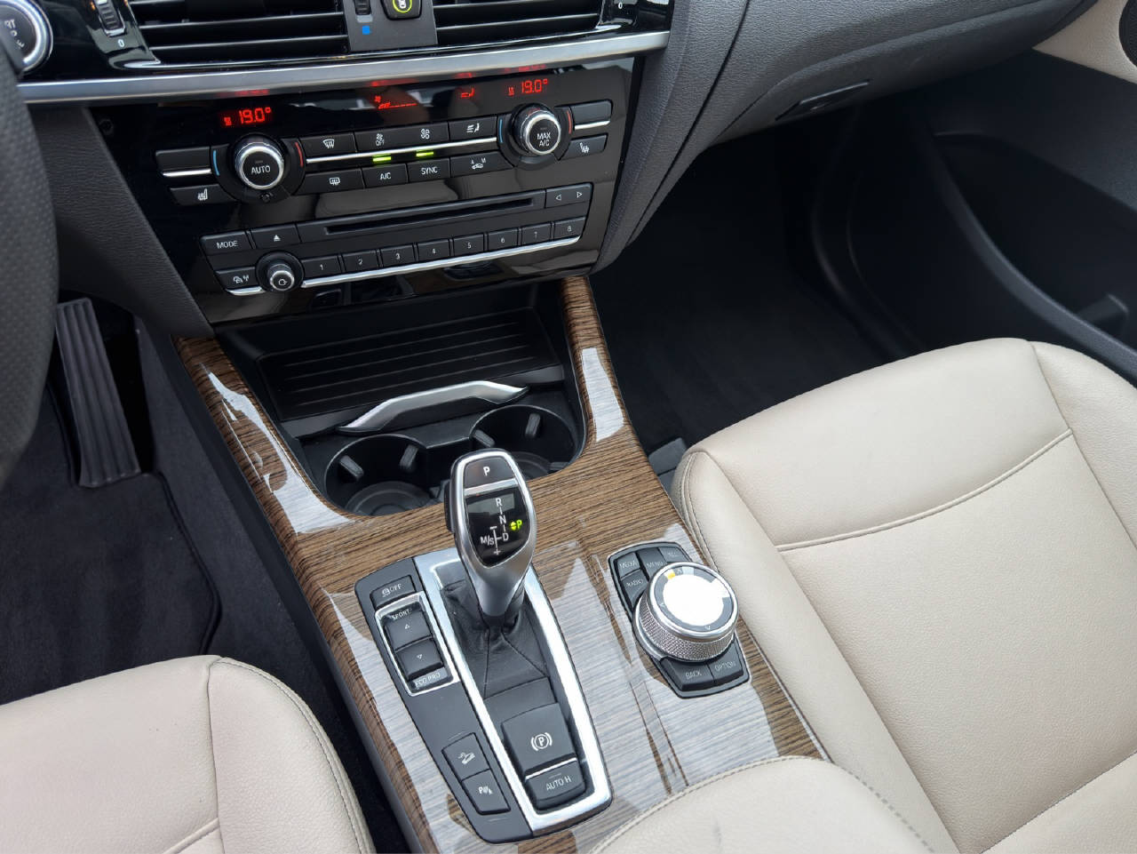 BMW X4 28i xDrive SAG-image-7