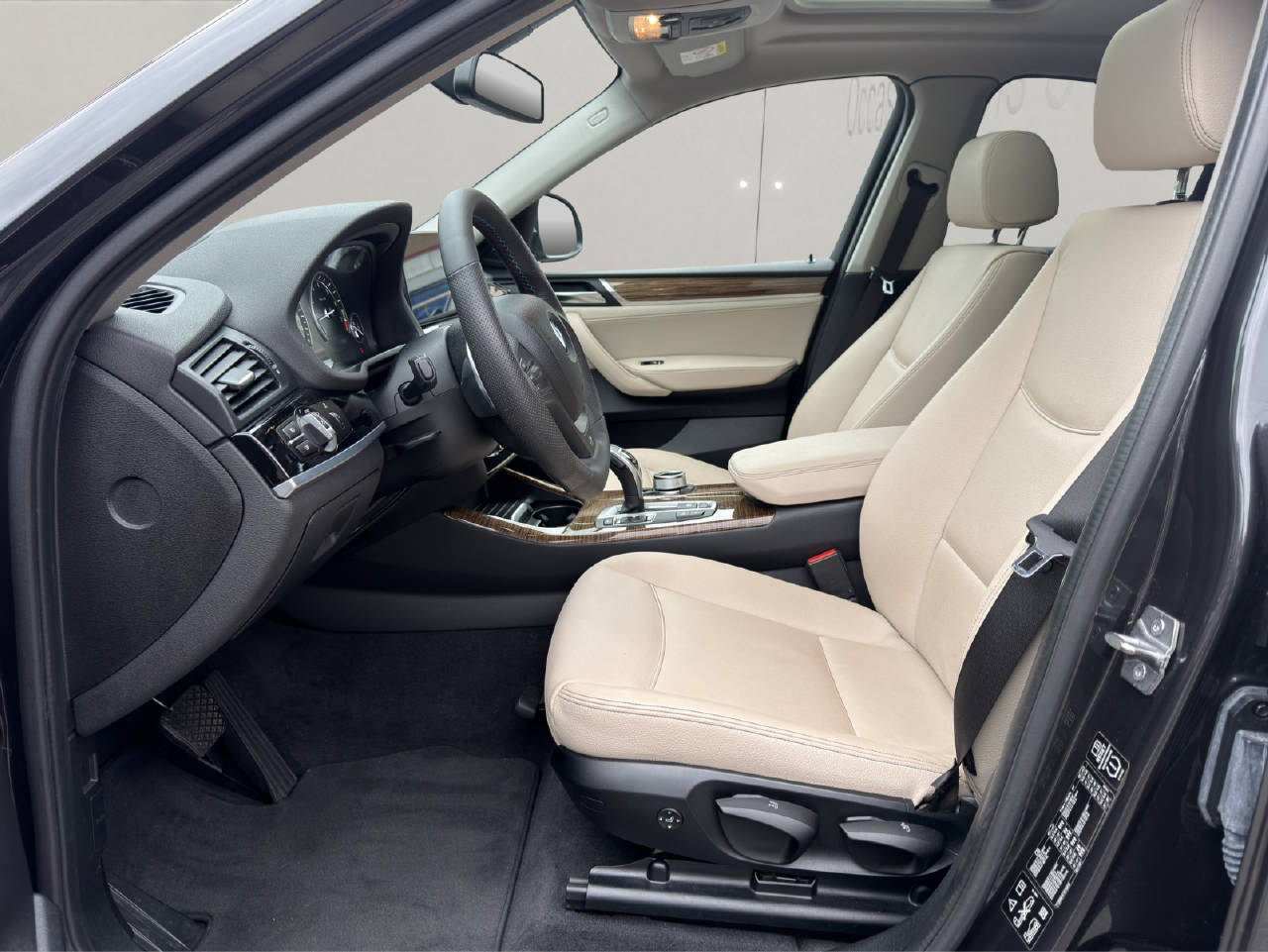 BMW X4 28i xDrive SAG-image-3