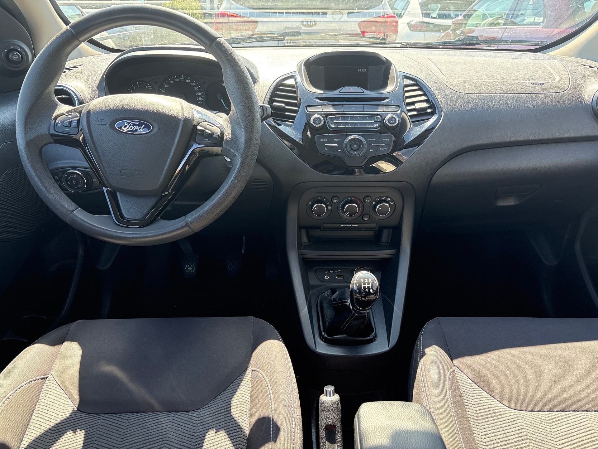 FORD KA+ 1.2 Ti-VCT Cool&Sound-image-8