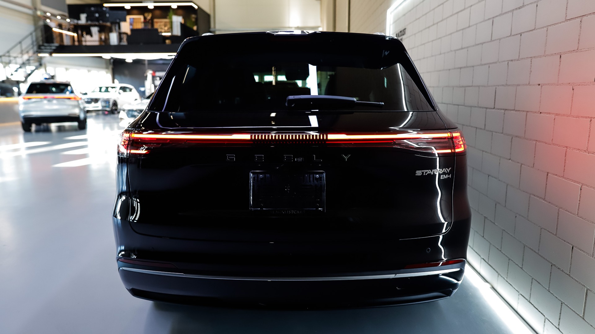 GEELY Starray EM-i Pro+ PHEV *Polar Black*-image-4