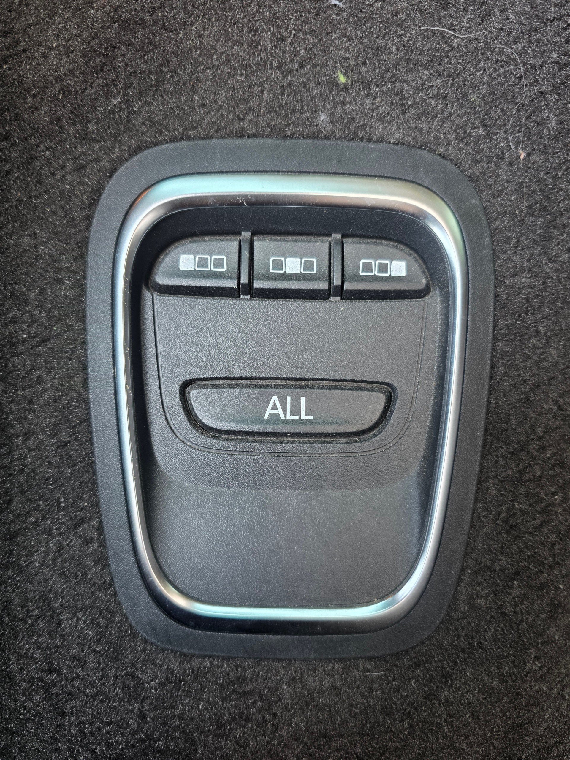 RENAULT Espace 1.6 dCi Swiss Edition EDC-image-18