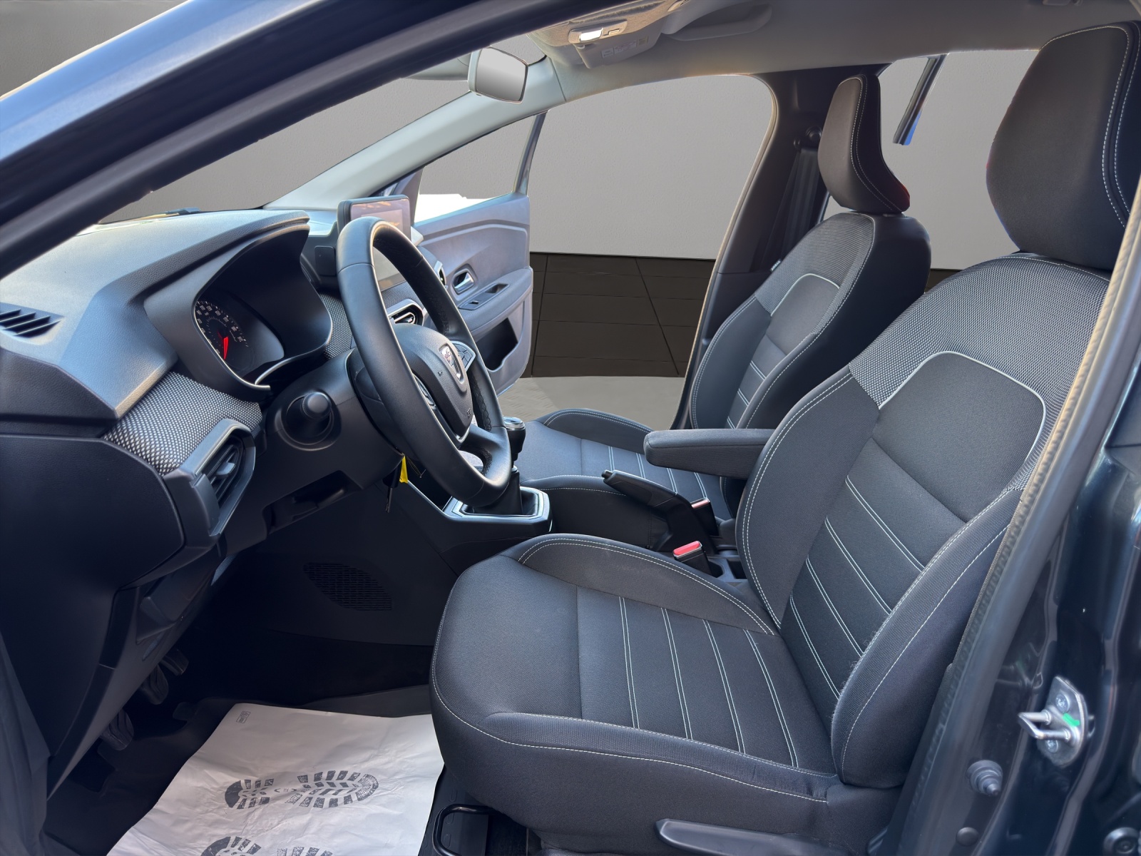 DACIA Jogger TCe 110 Comfort-image-8