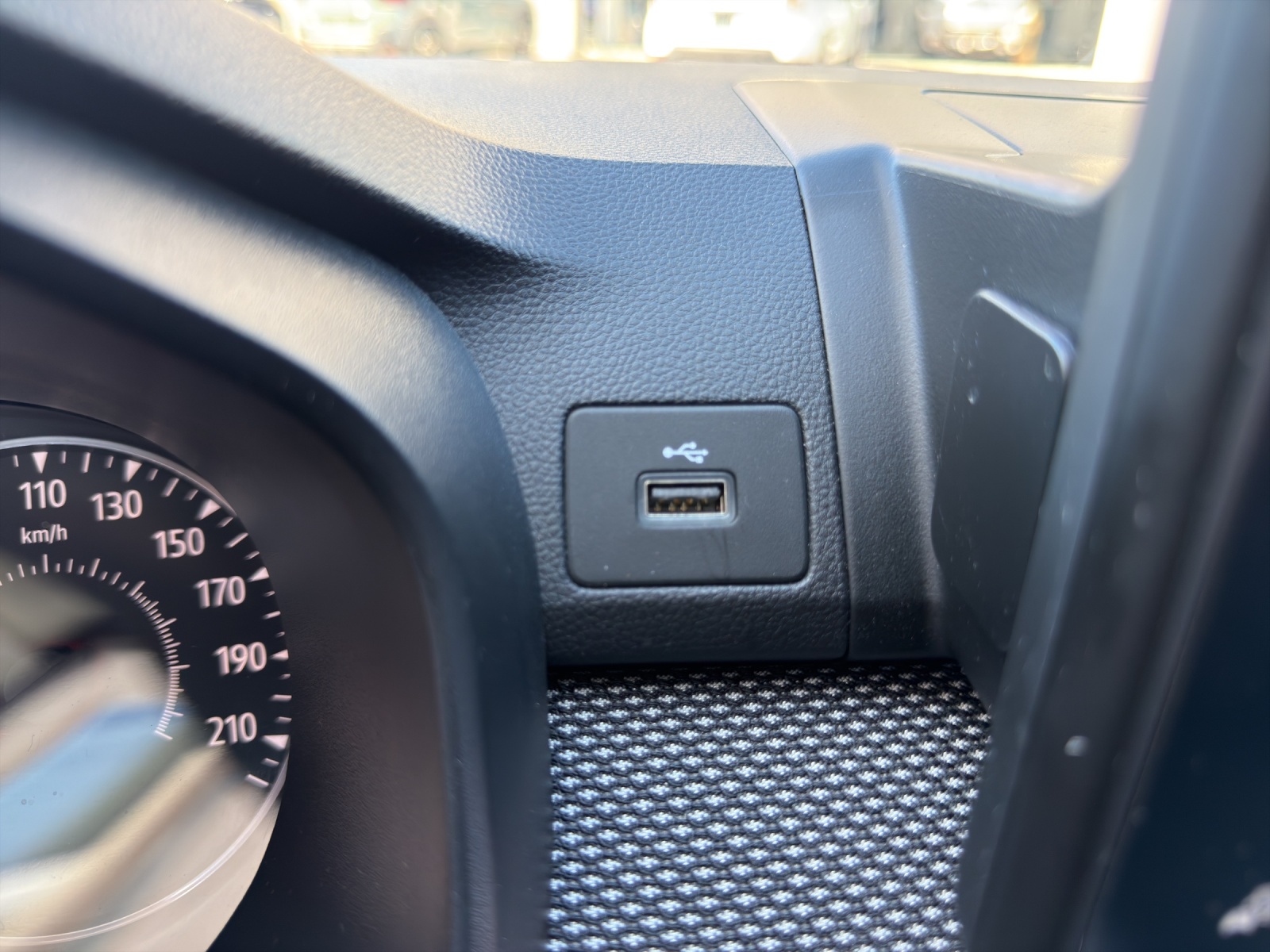DACIA Jogger TCe 110 Comfort-image-22