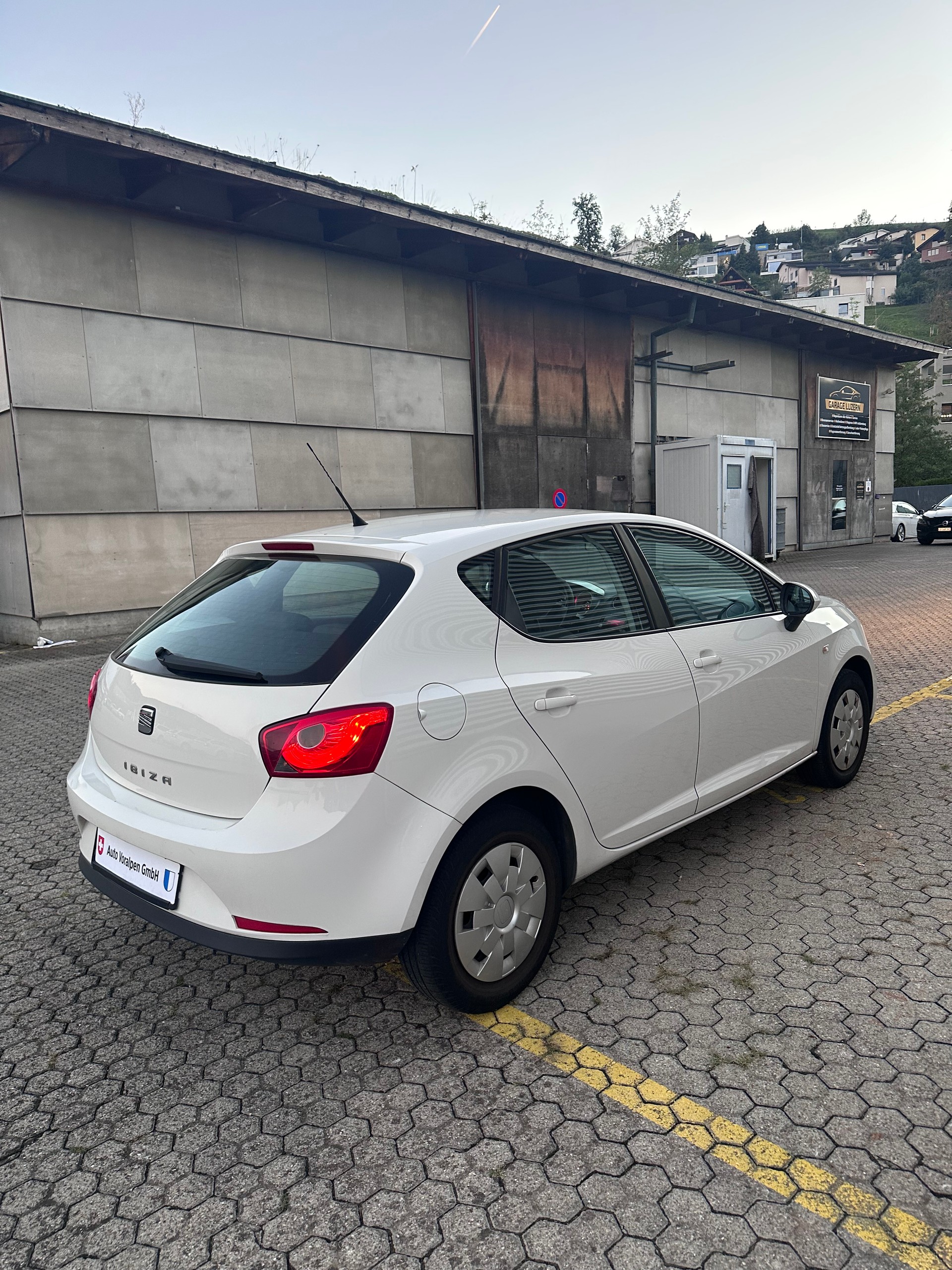 SEAT Ibiza SC 1.6 Sport Frisch ab MFK-image-5