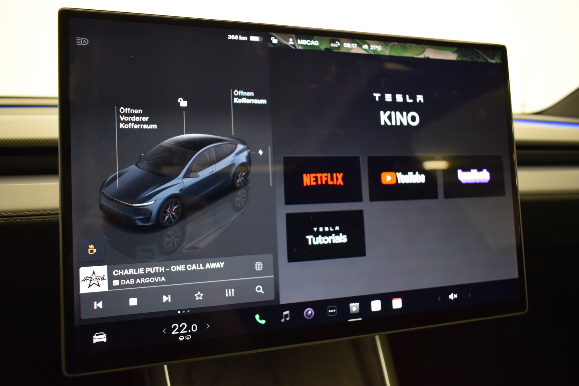 TESLA Model Y Performance AWD 626PS, Neuwagen, CH Typenschein "stealth grey"-image-23