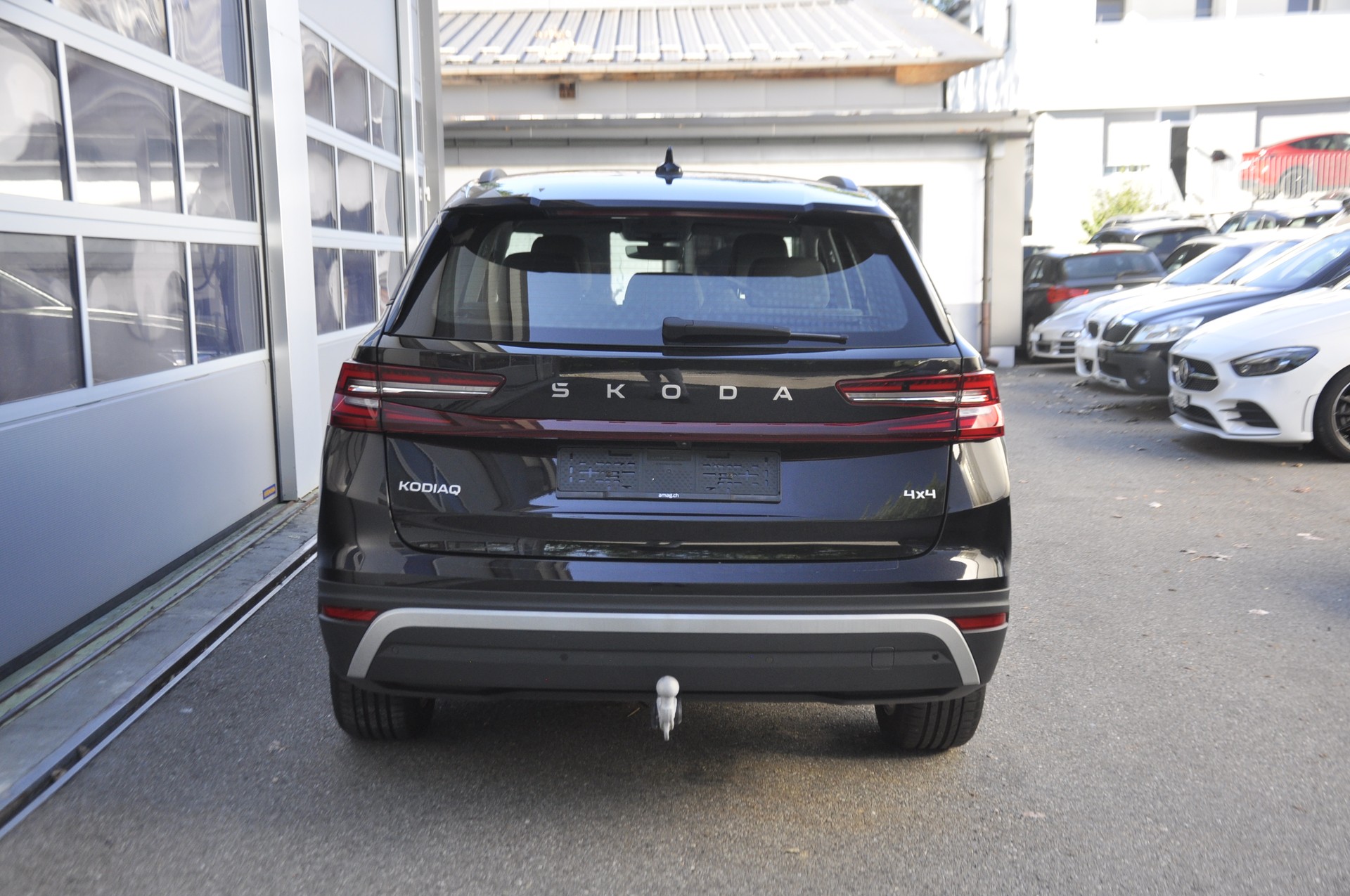 SKODA Kodiaq 2.0 TDI Selection 4x4 I Anhängerkupplung I Panorama-Glasdach I Standheizung-image-2