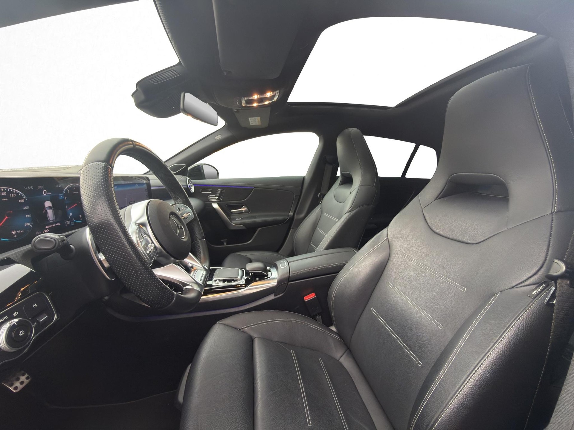 MERCEDES-BENZ CLA 35 AMG 4matic Shooting Brake * PACK PREMIUM PLUS * PANORAMA * HEAD-UP DISPLAY *-image-12