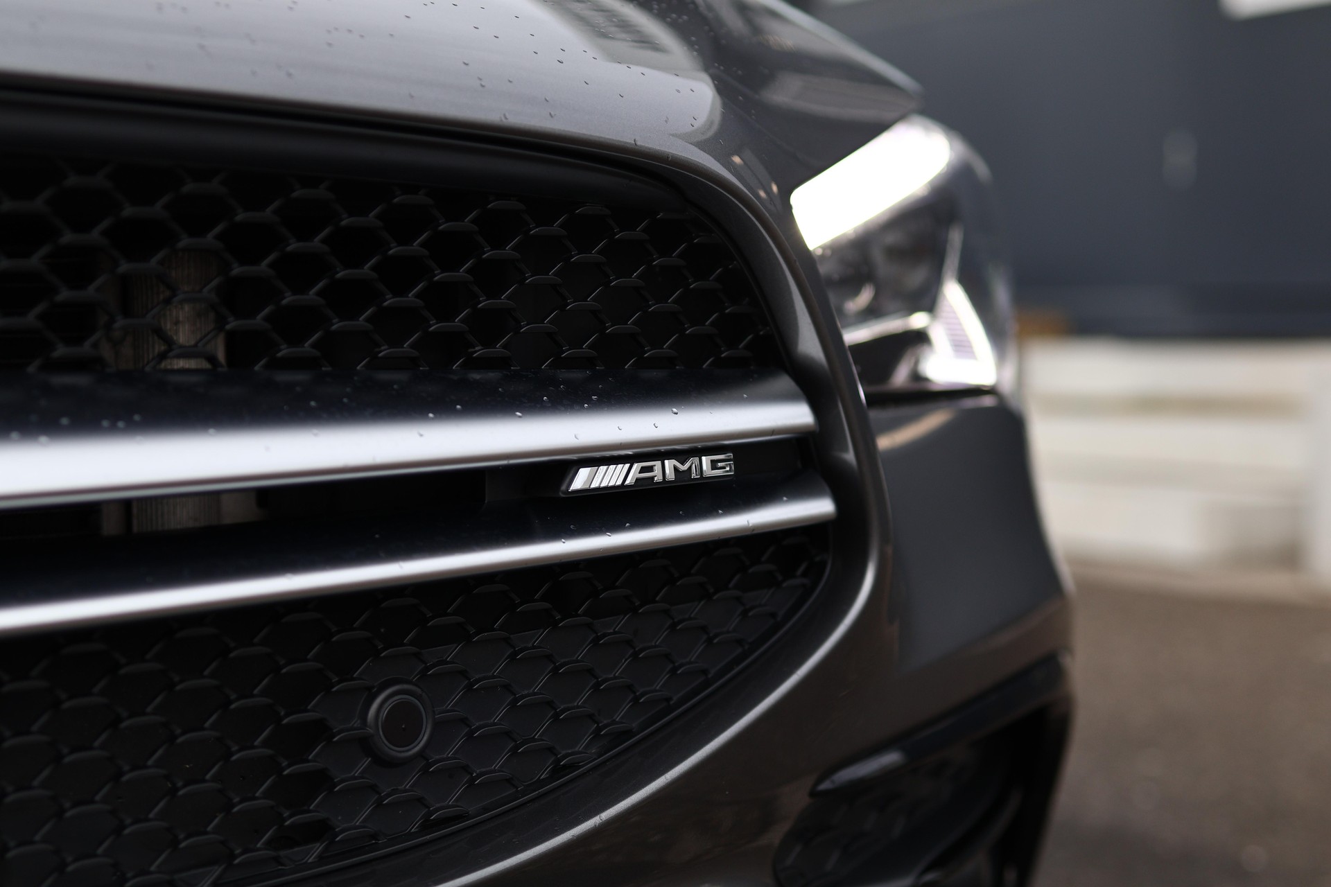 MERCEDES-BENZ CLA 35 AMG 4matic Shooting Brake * PACK PREMIUM PLUS * PANORAMA * HEAD-UP DISPLAY *-image-2