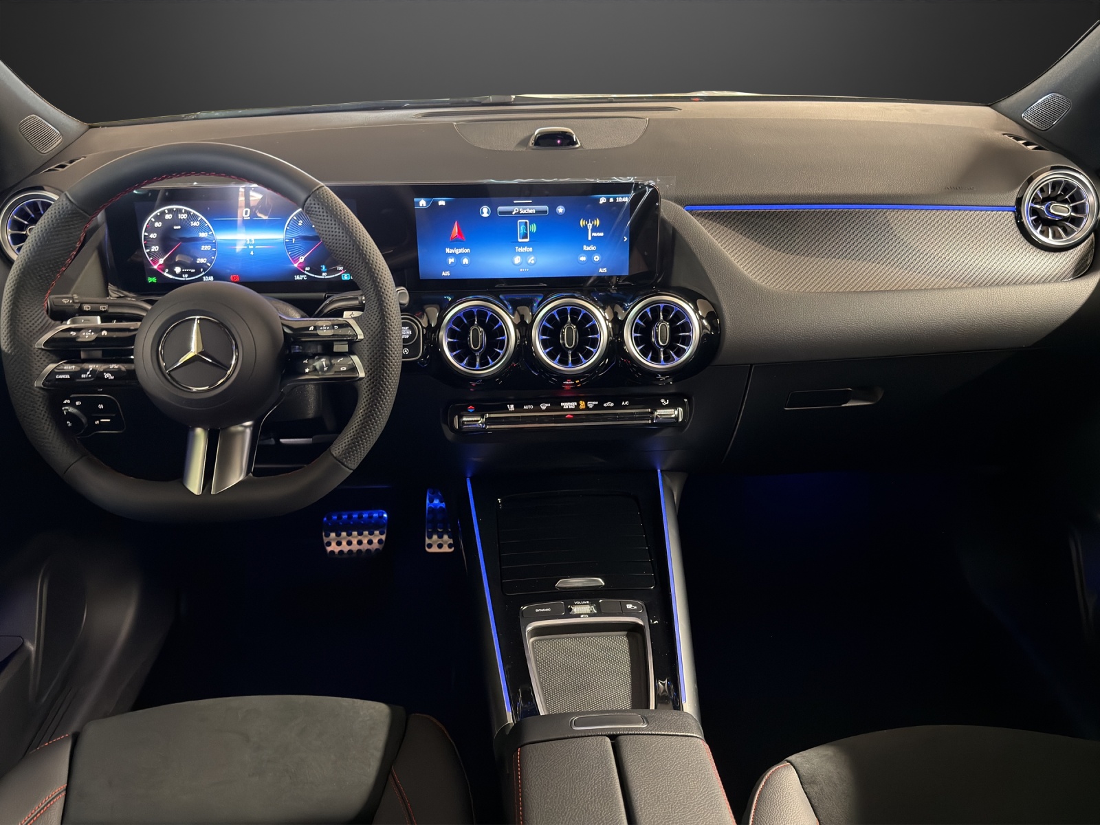 MERCEDES-BENZ GLA 220 d 4MATIC Swiss Star-image-5