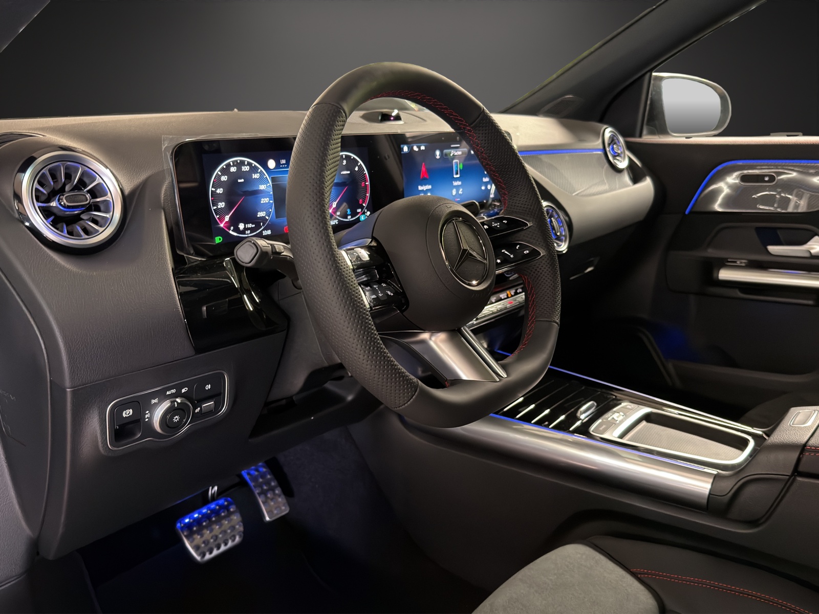 MERCEDES-BENZ GLA 220 d 4MATIC Swiss Star-image-6