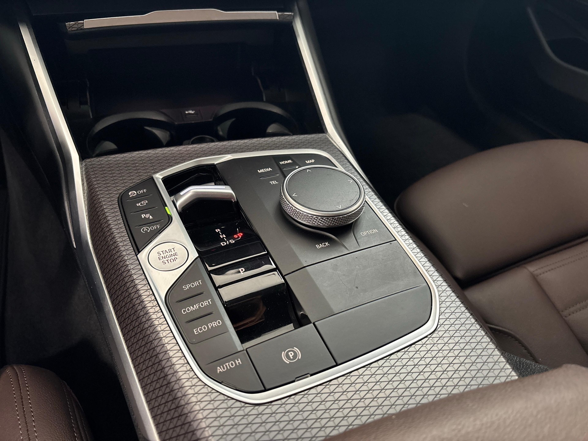 BMW M340i xDrive Touring M-Sport Pro 48V-image-14