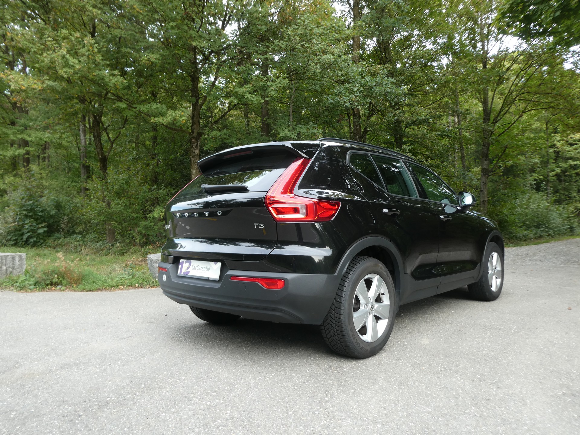VOLVO XC40 T3 Momentum Geartronic-image-4