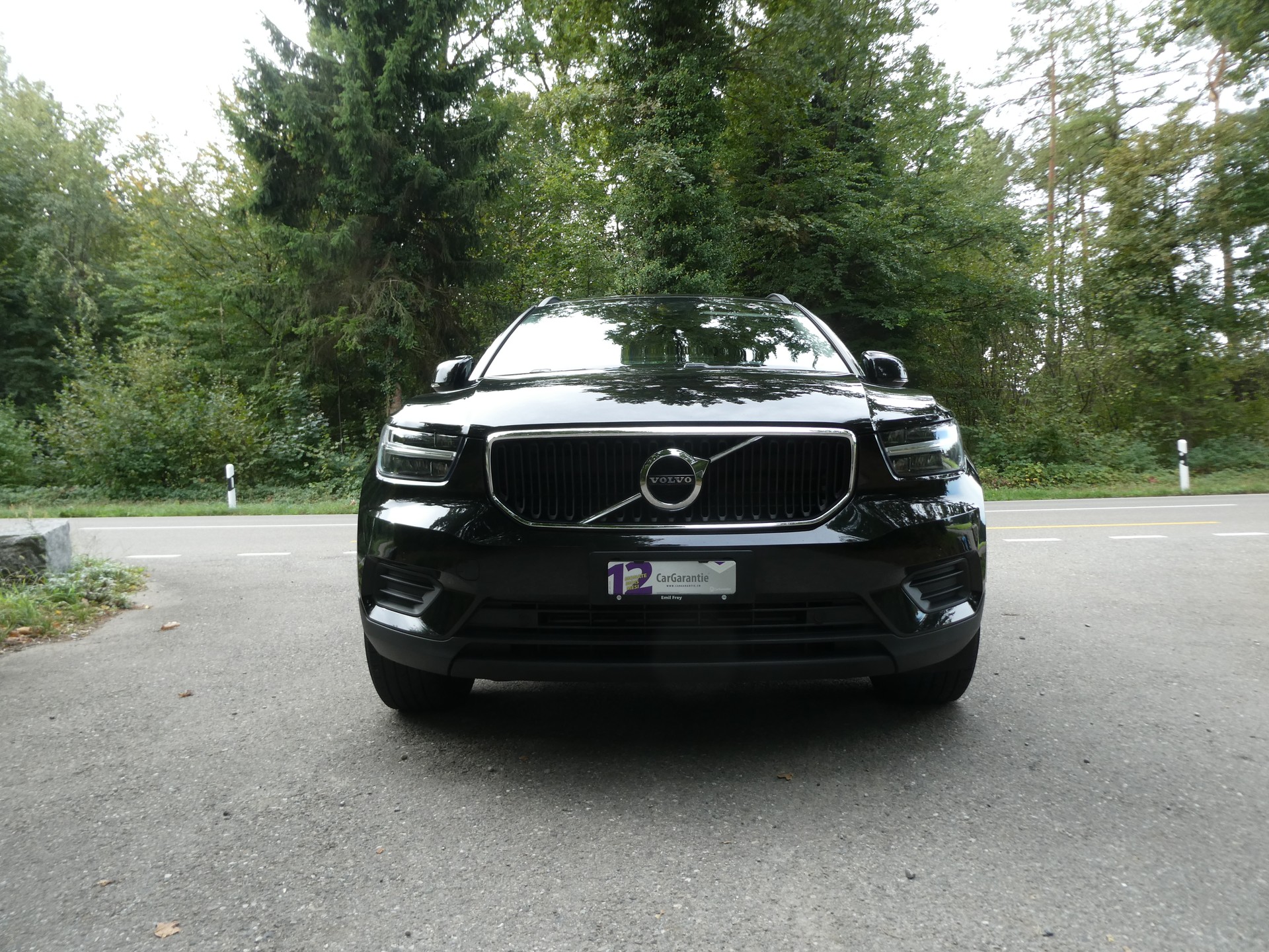 VOLVO XC40 T3 Momentum Geartronic-image-2