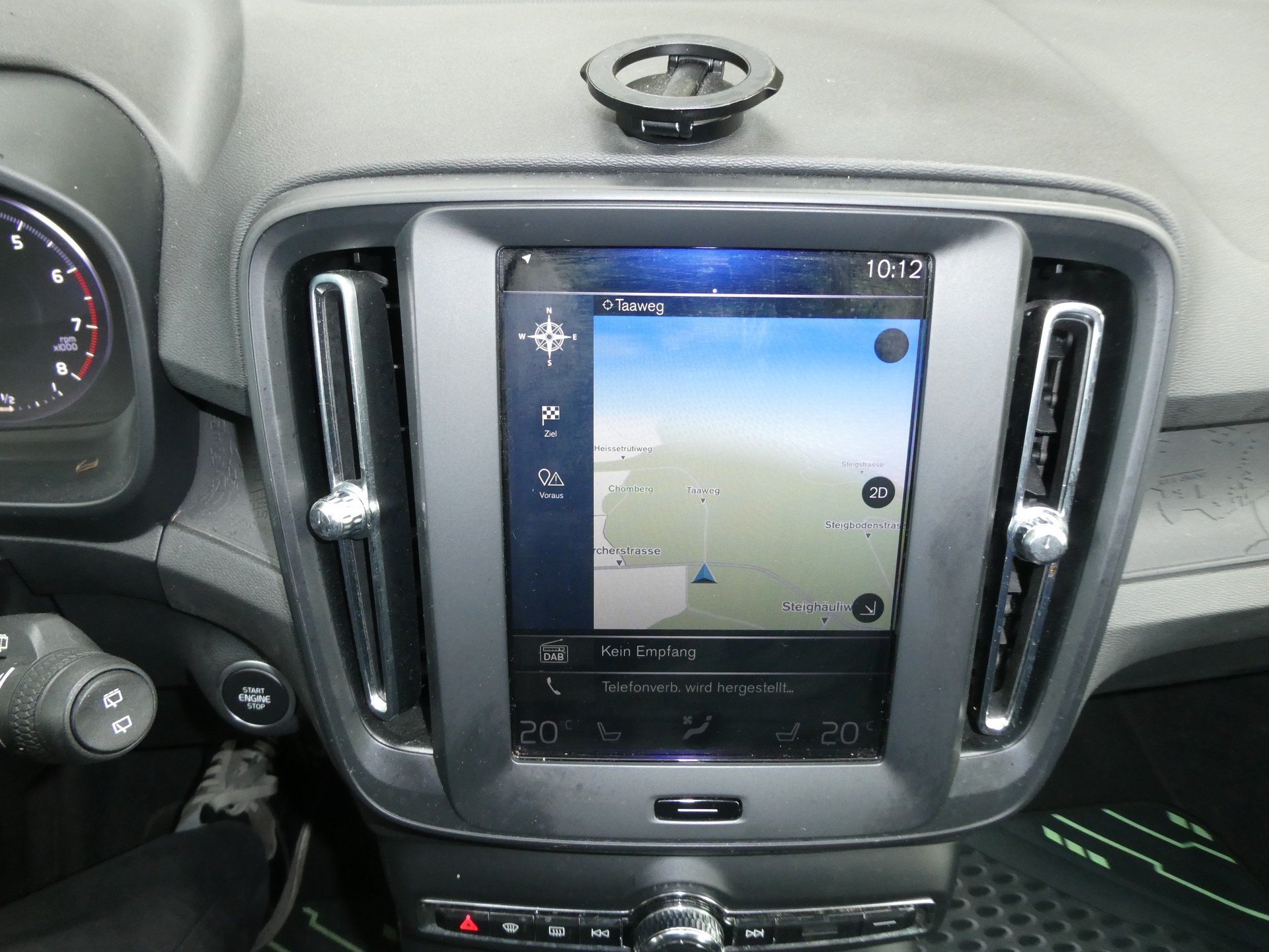 VOLVO XC40 T3 Momentum Geartronic-image-13
