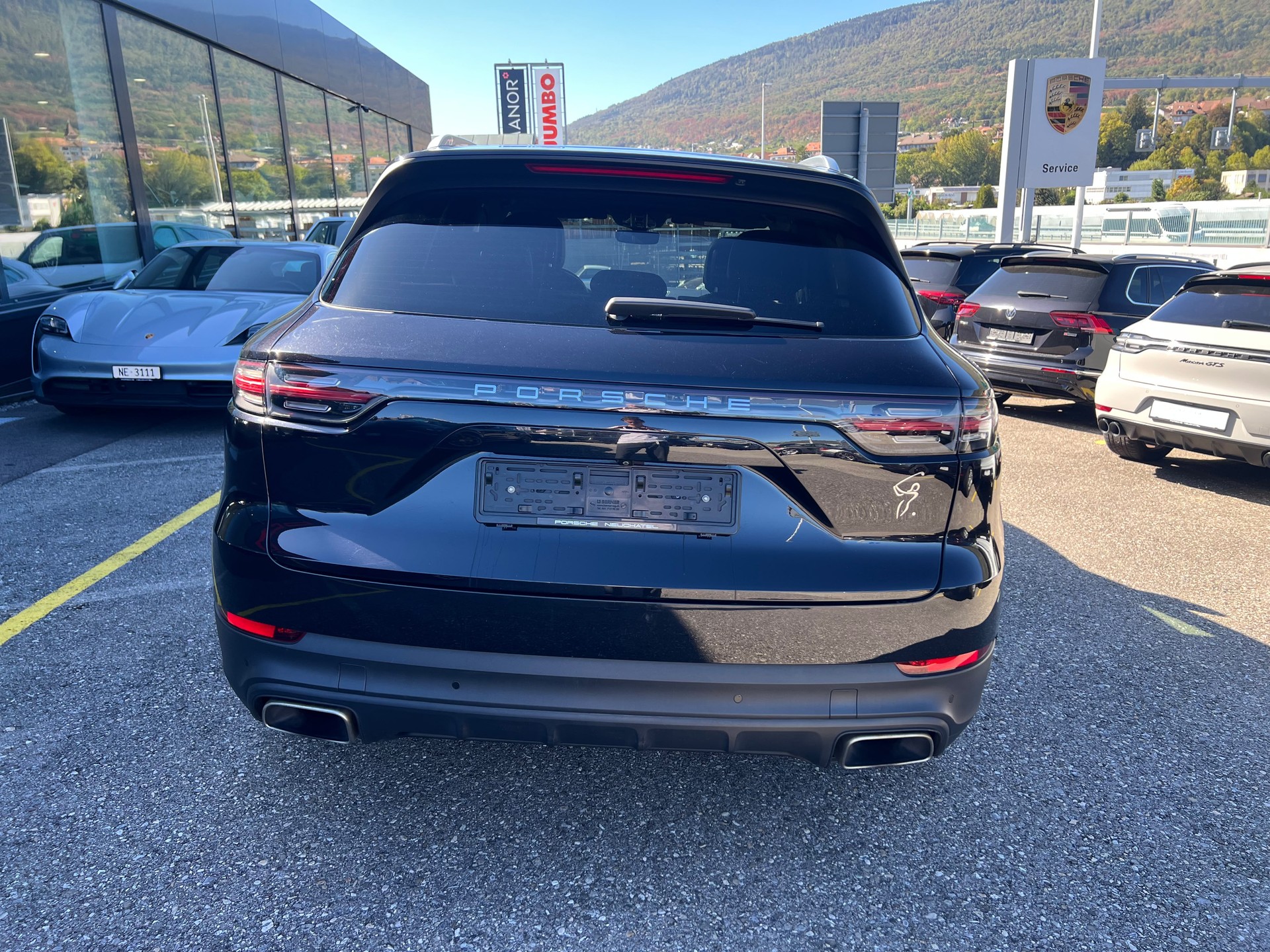 PORSCHE Cayenne-image-5