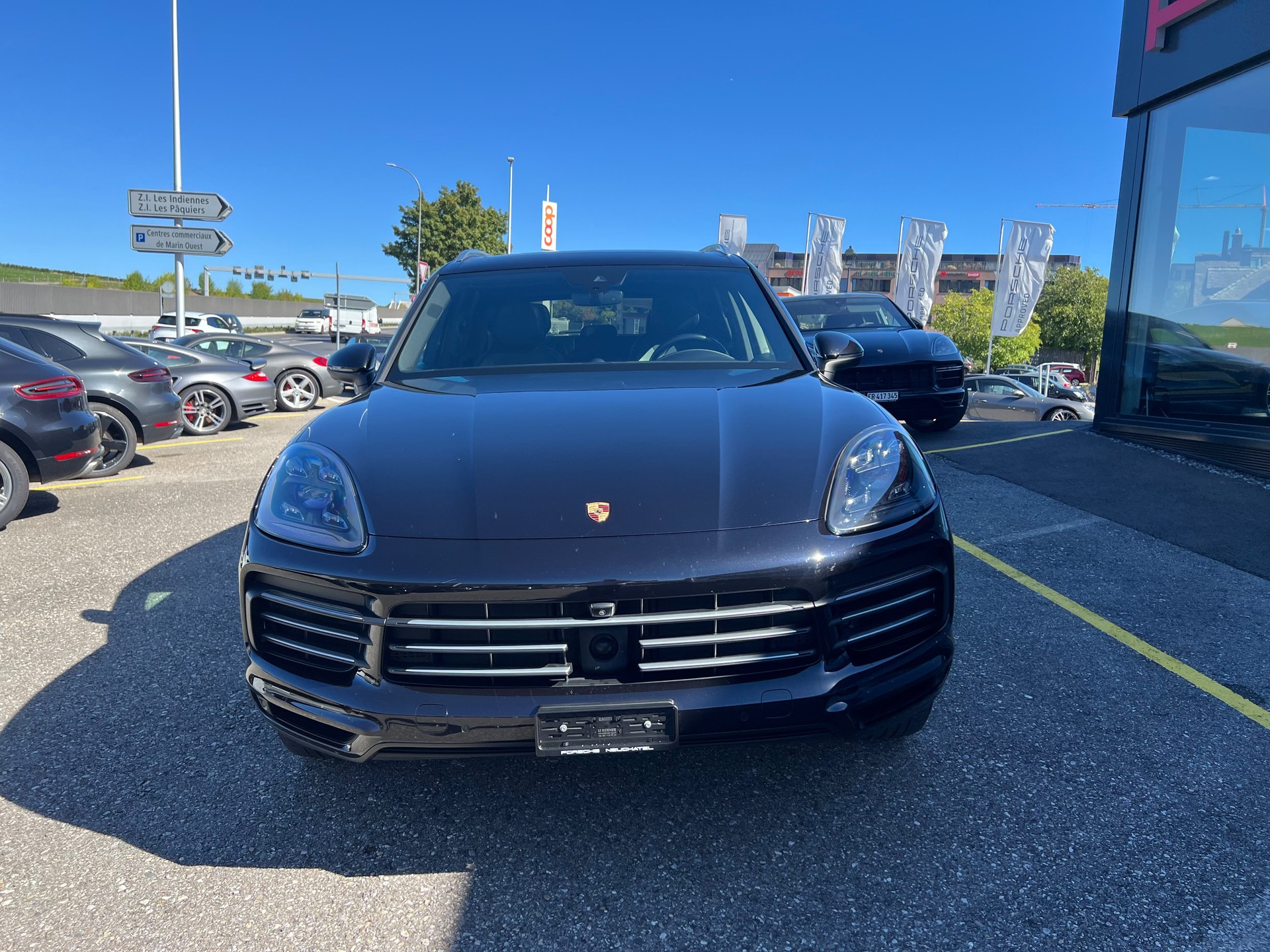 PORSCHE Cayenne-image-4