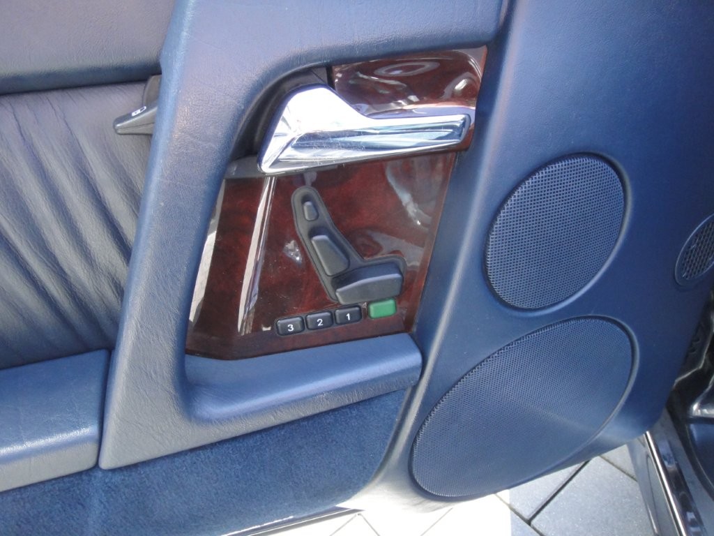 MERCEDES-BENZ SL 500 Automatic-image-12