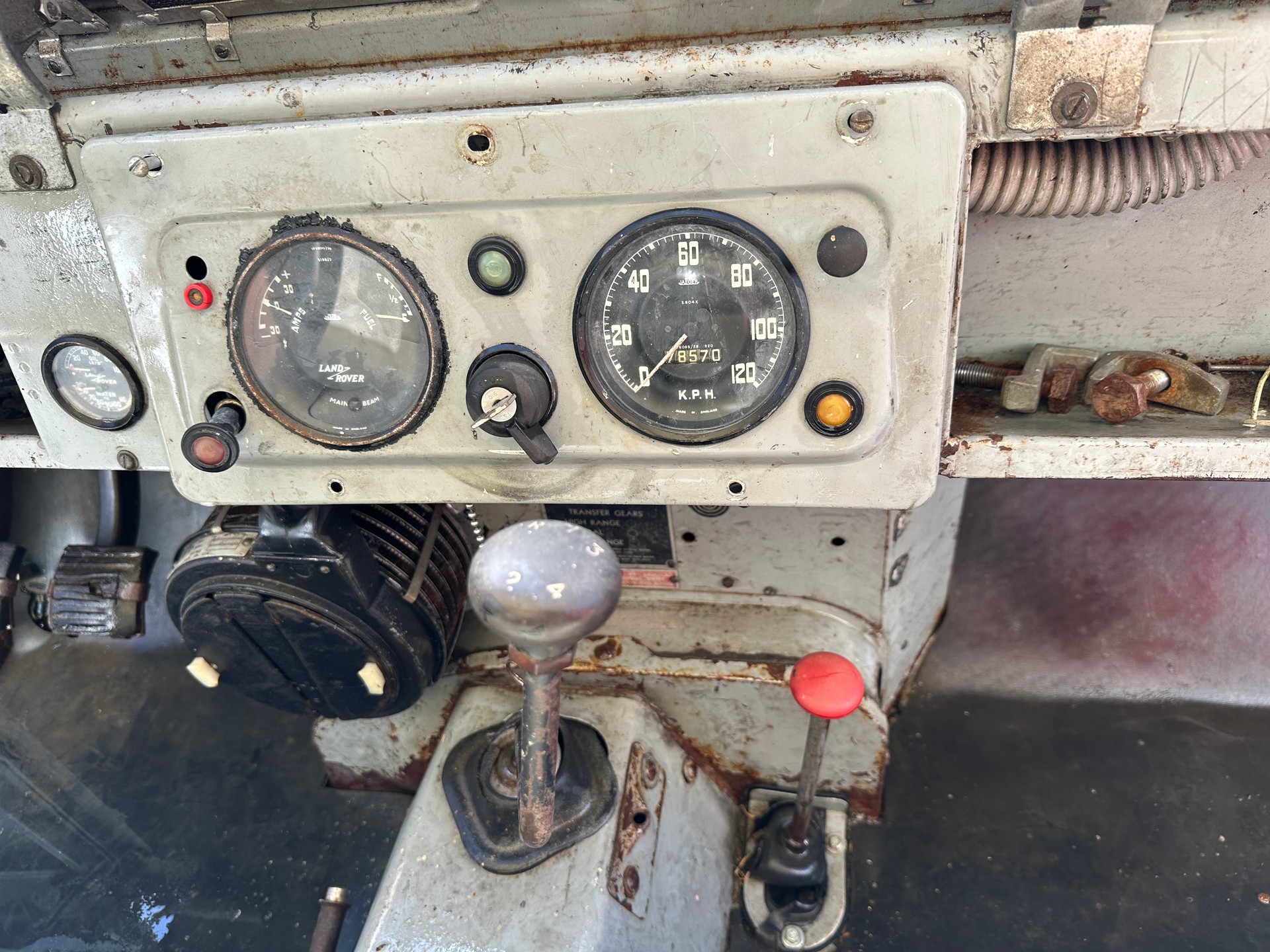 LAND ROVER 88 Serie II A-image-13