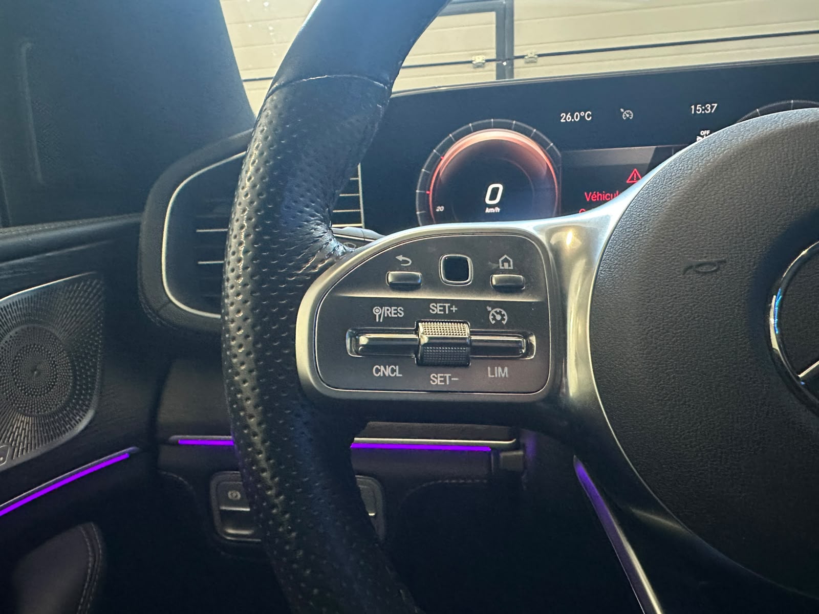 MERCEDES-BENZ GLE 350 e 4Matic AMG Line 9G-Tronic-image-19