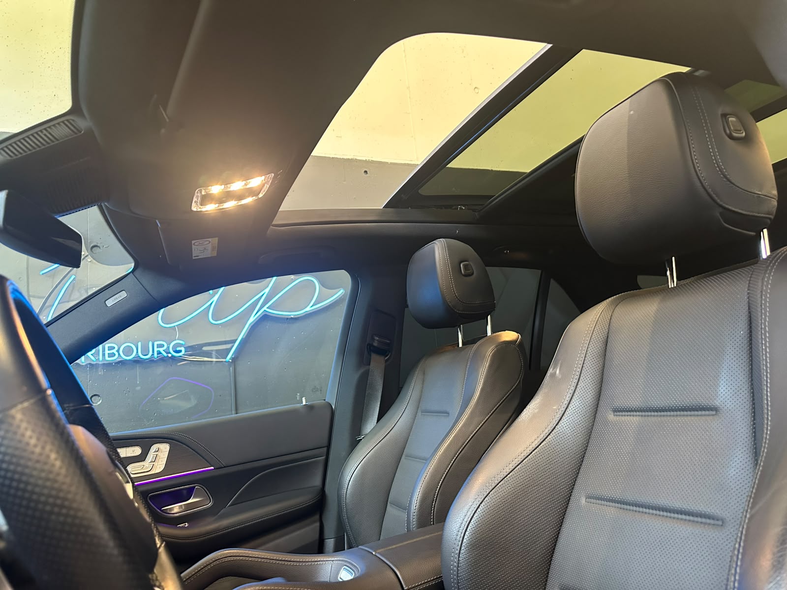 MERCEDES-BENZ GLE 350 e 4Matic AMG Line 9G-Tronic-image-24
